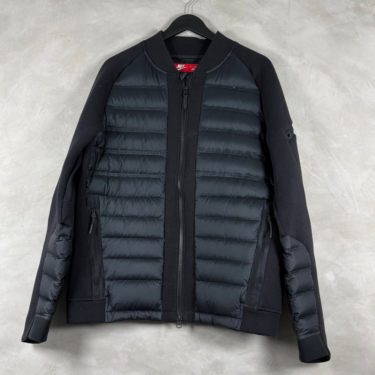 NIKE AEROLOFT BOMBER JACKET
