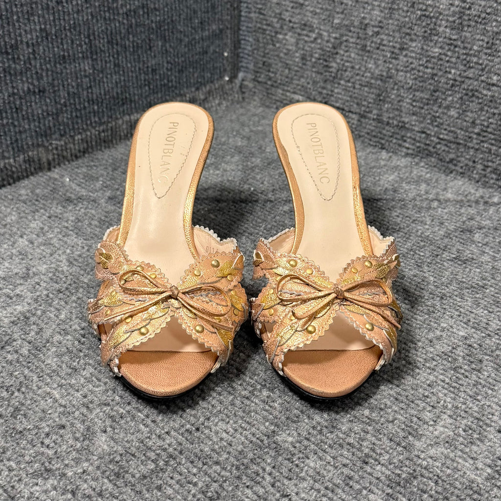 PINOTBLANC SANDALS