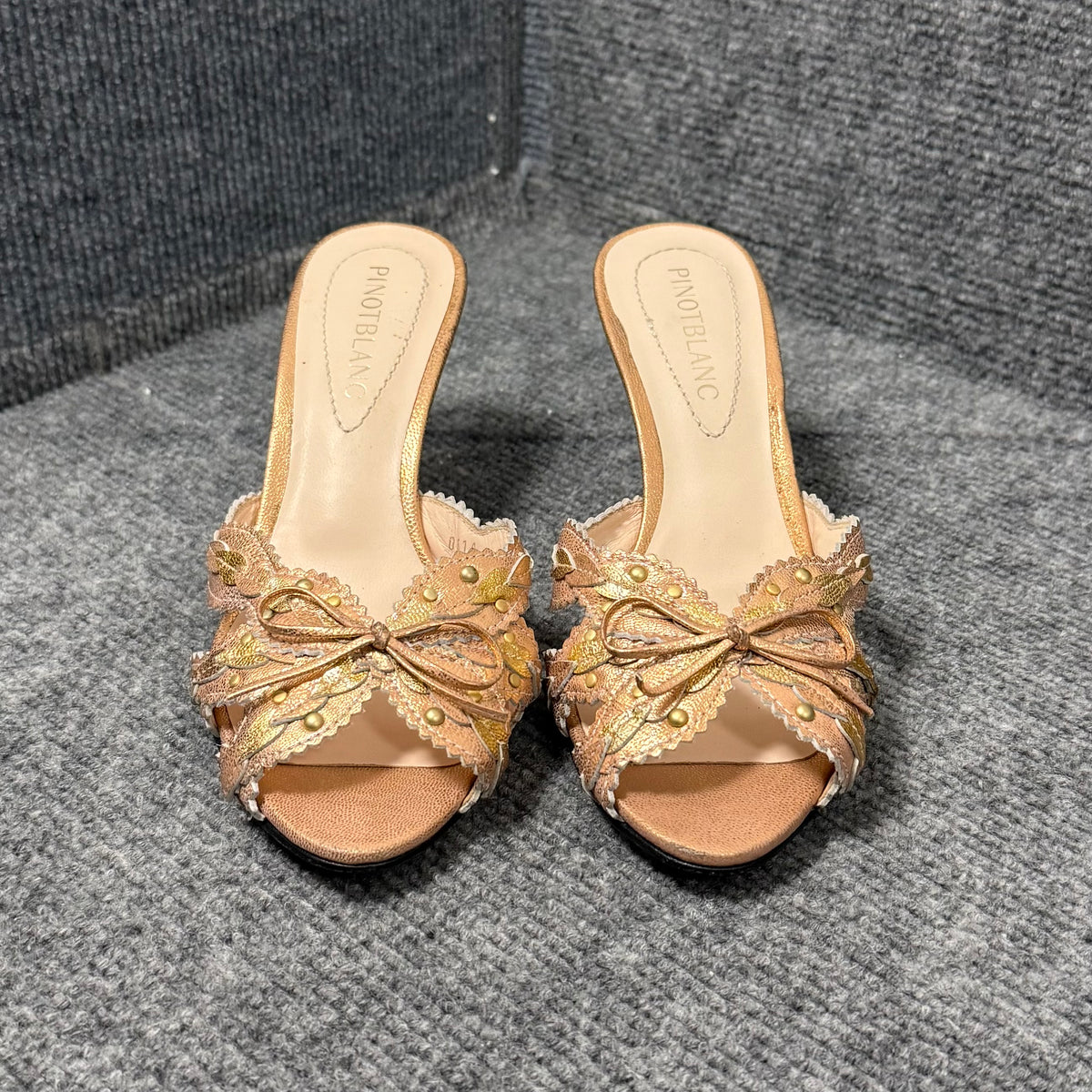 PINOTBLANC SANDALS