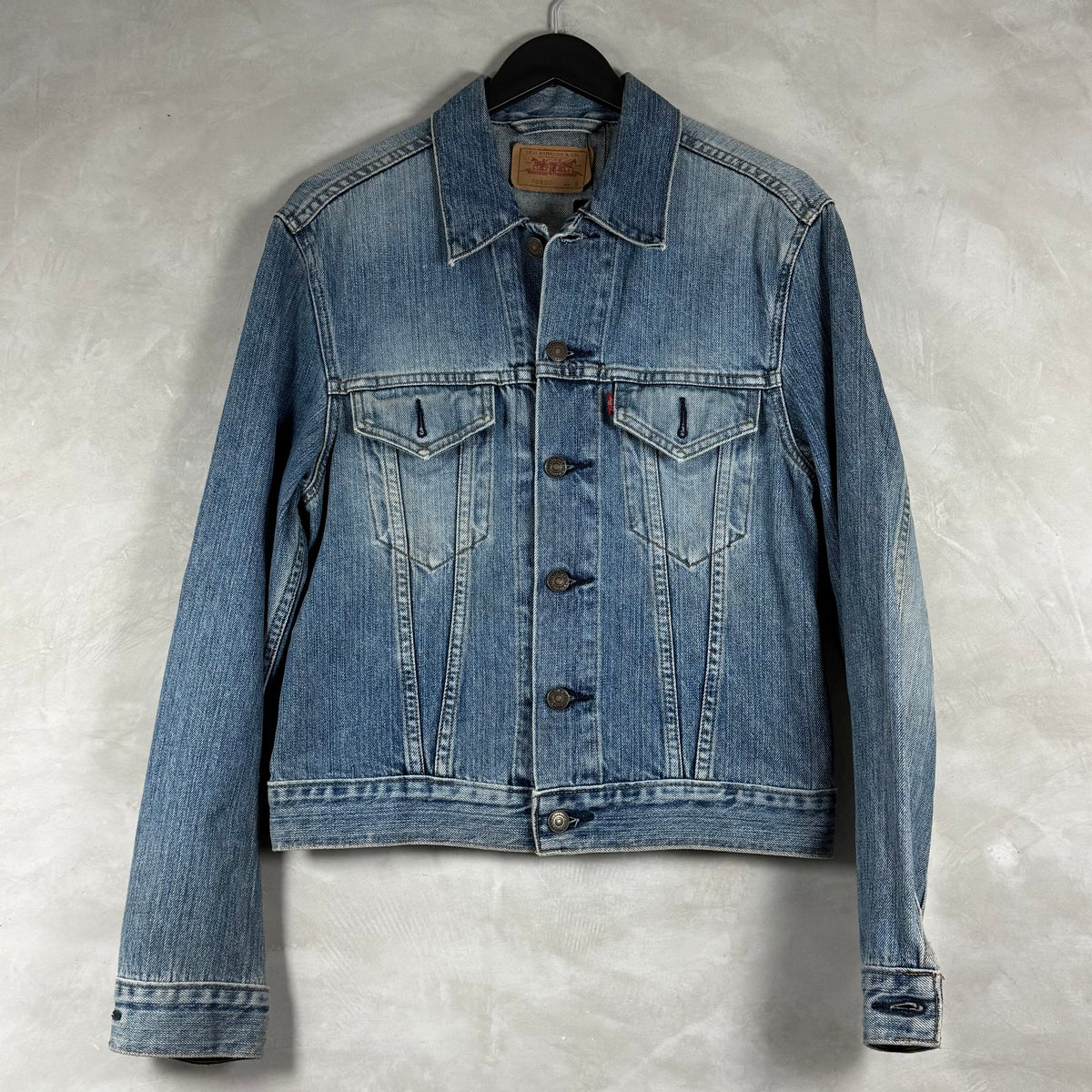 LEVI'S DENIM JACKET