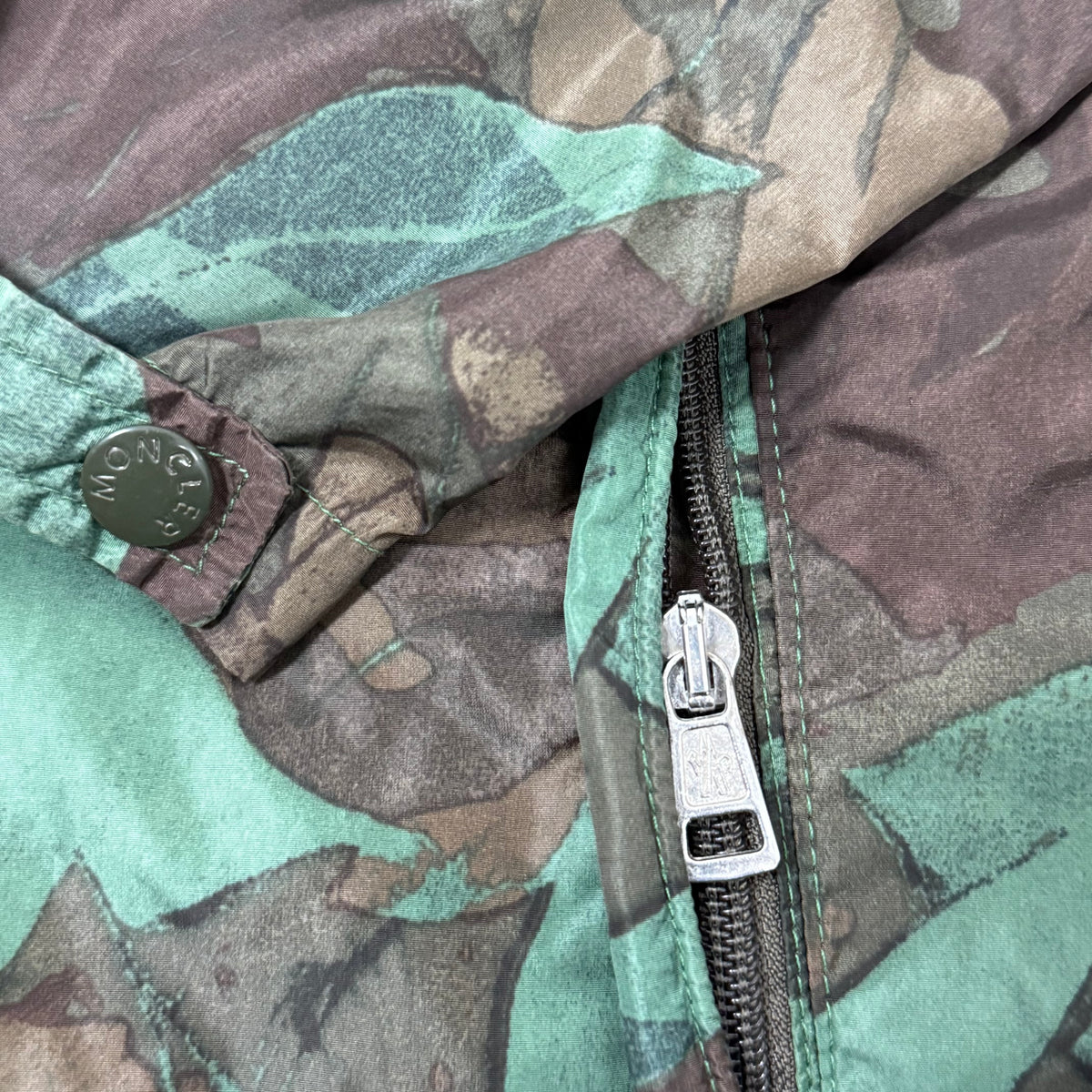 MONCLER CAMOUFLAGE WINBREAKER