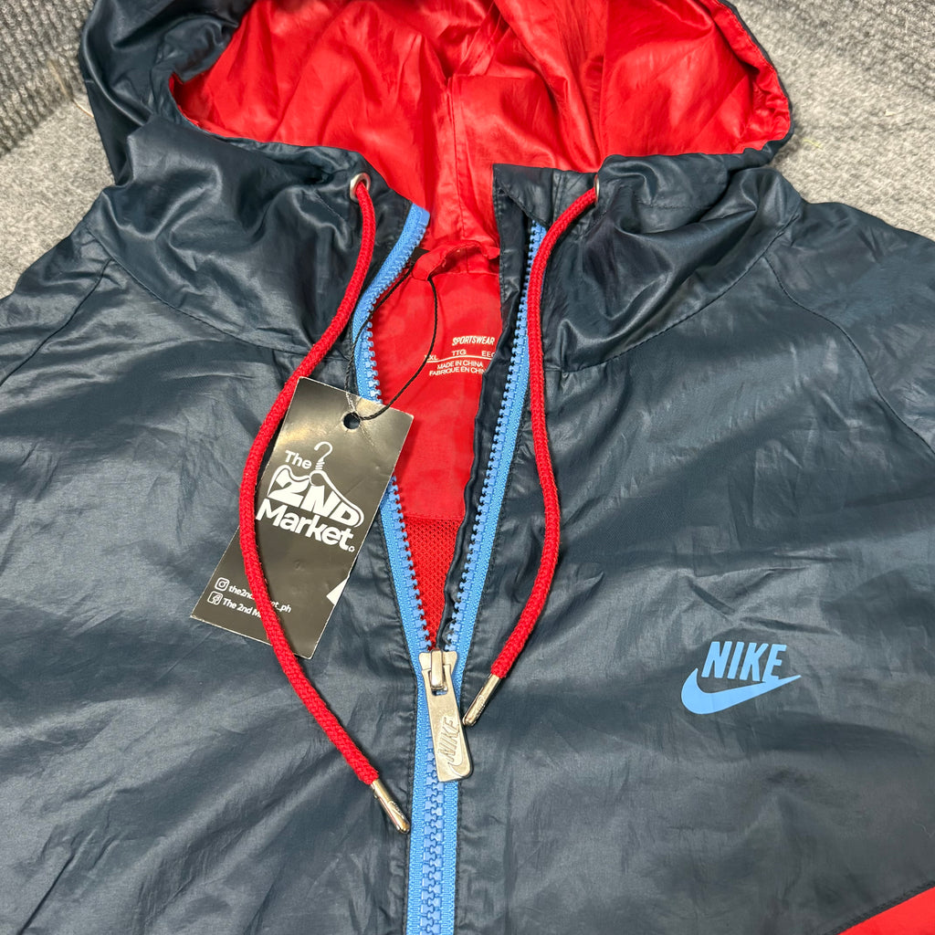 NIKE SPORTSWEAR WINDBREAKER