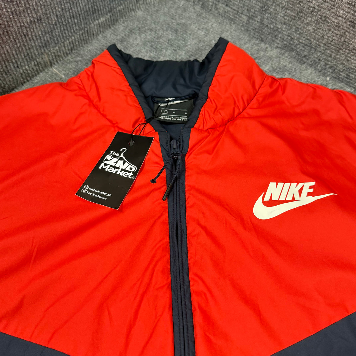 NIKE ORANGE RED BOMBER JACKET