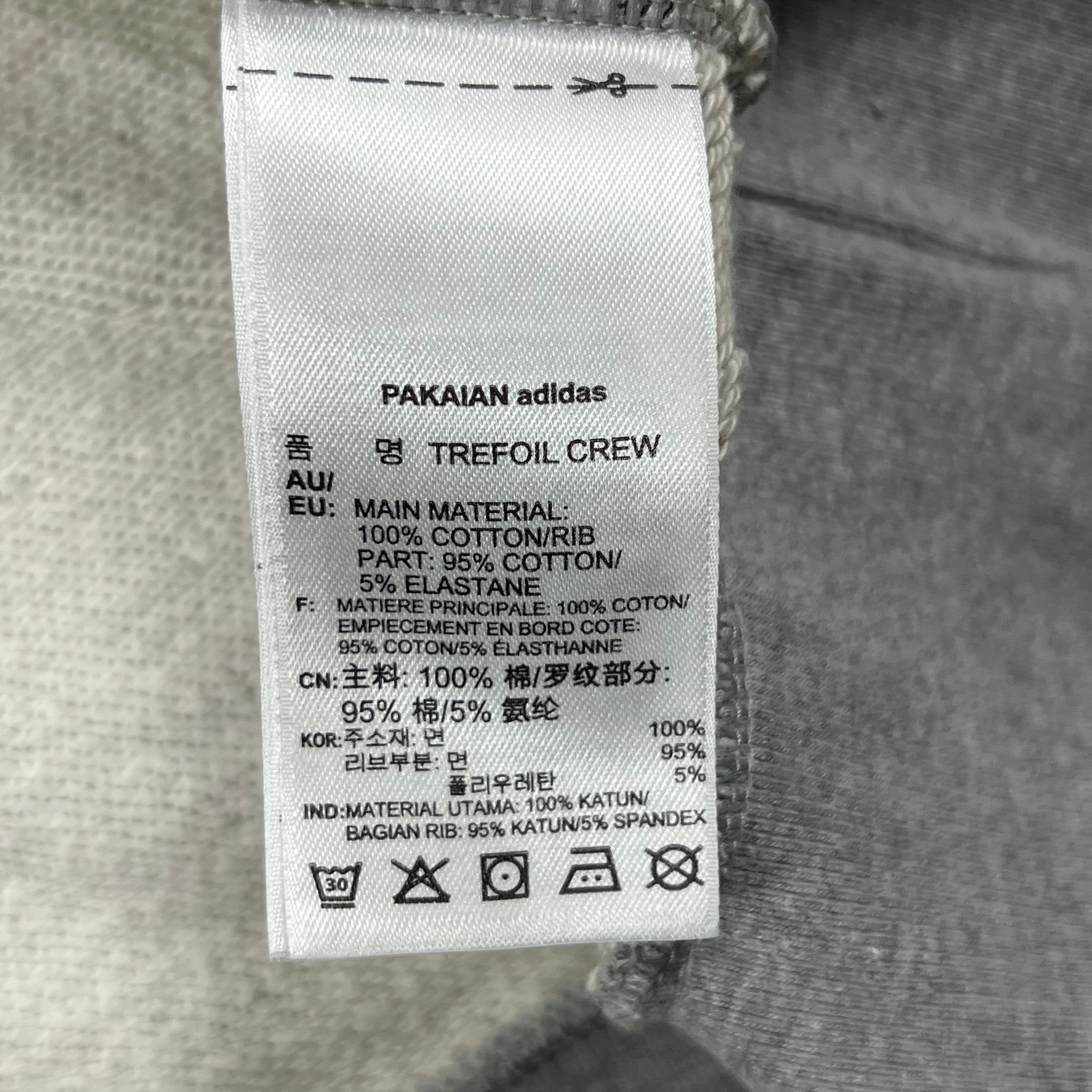 ADIDAS CLASSICS TREFOIL CREWNECK SWEATSHIRT