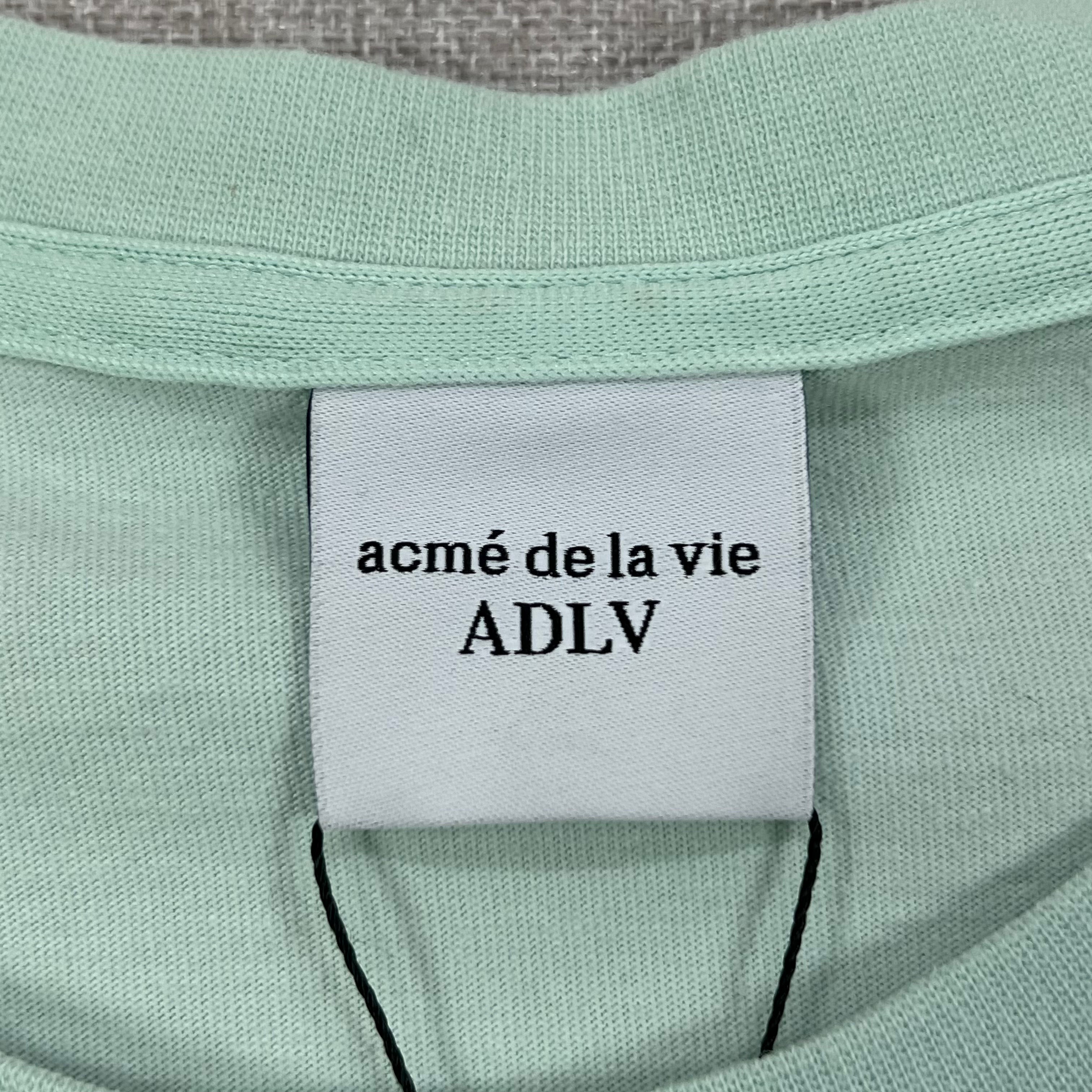 ACME DE LA VIE BASIC LOGO TEE