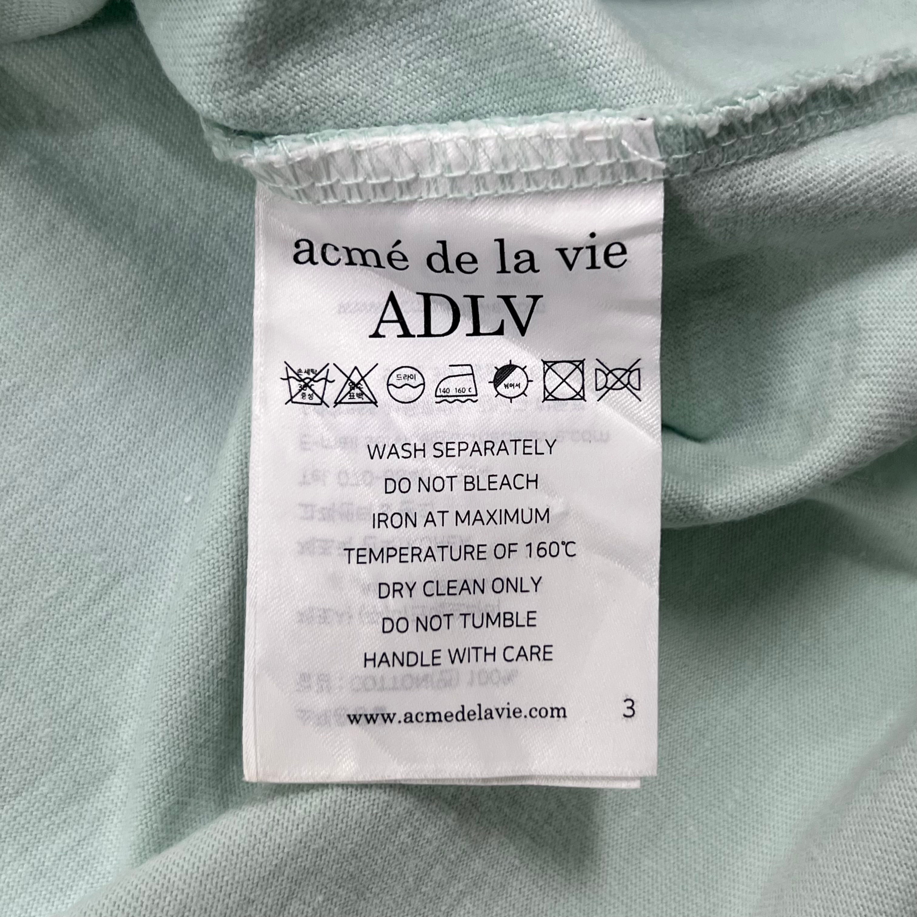 ACME DE LA VIE BASIC LOGO TEE