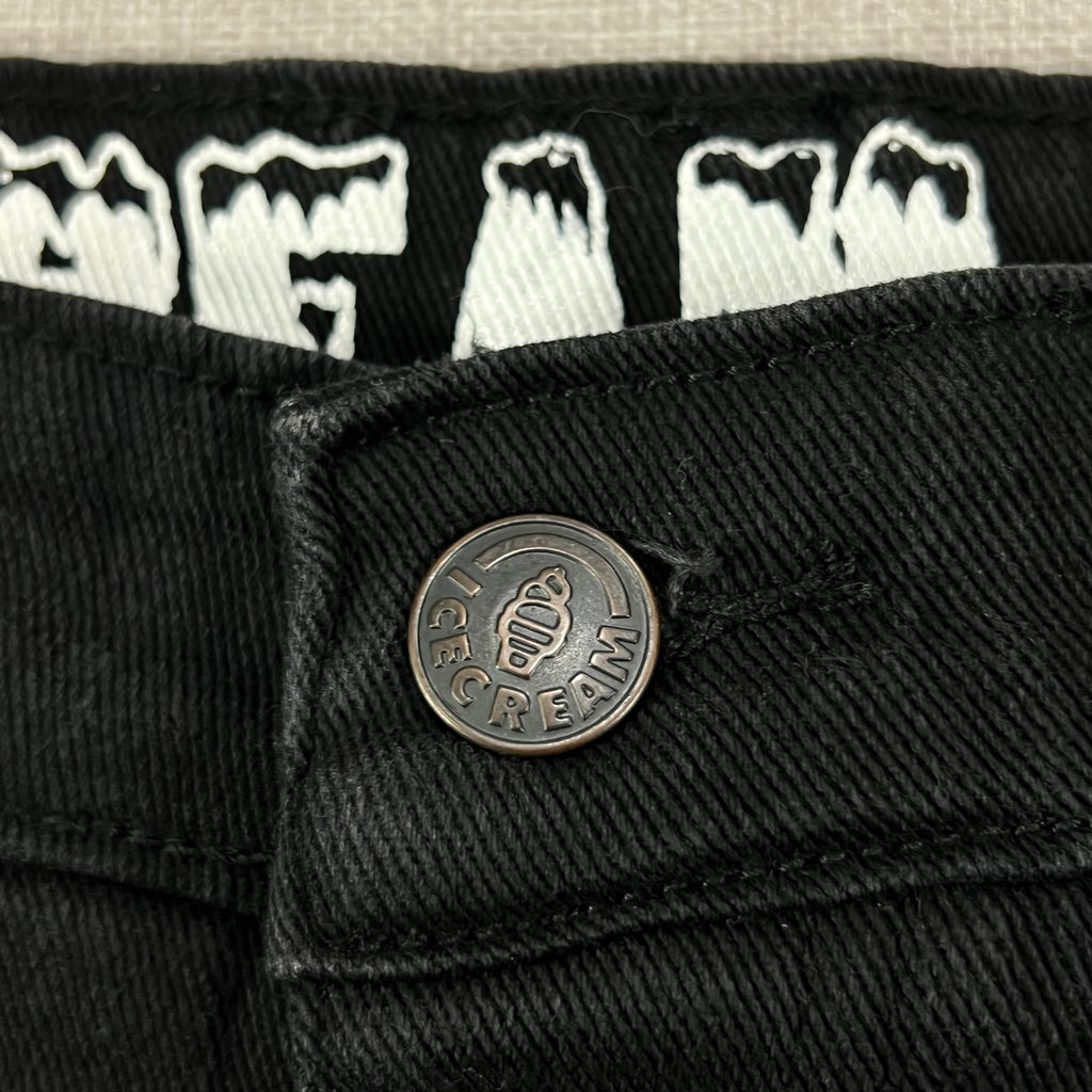 ICECREAM EMBROIDERED RUNNING DOG BLACK DENIM SHORT