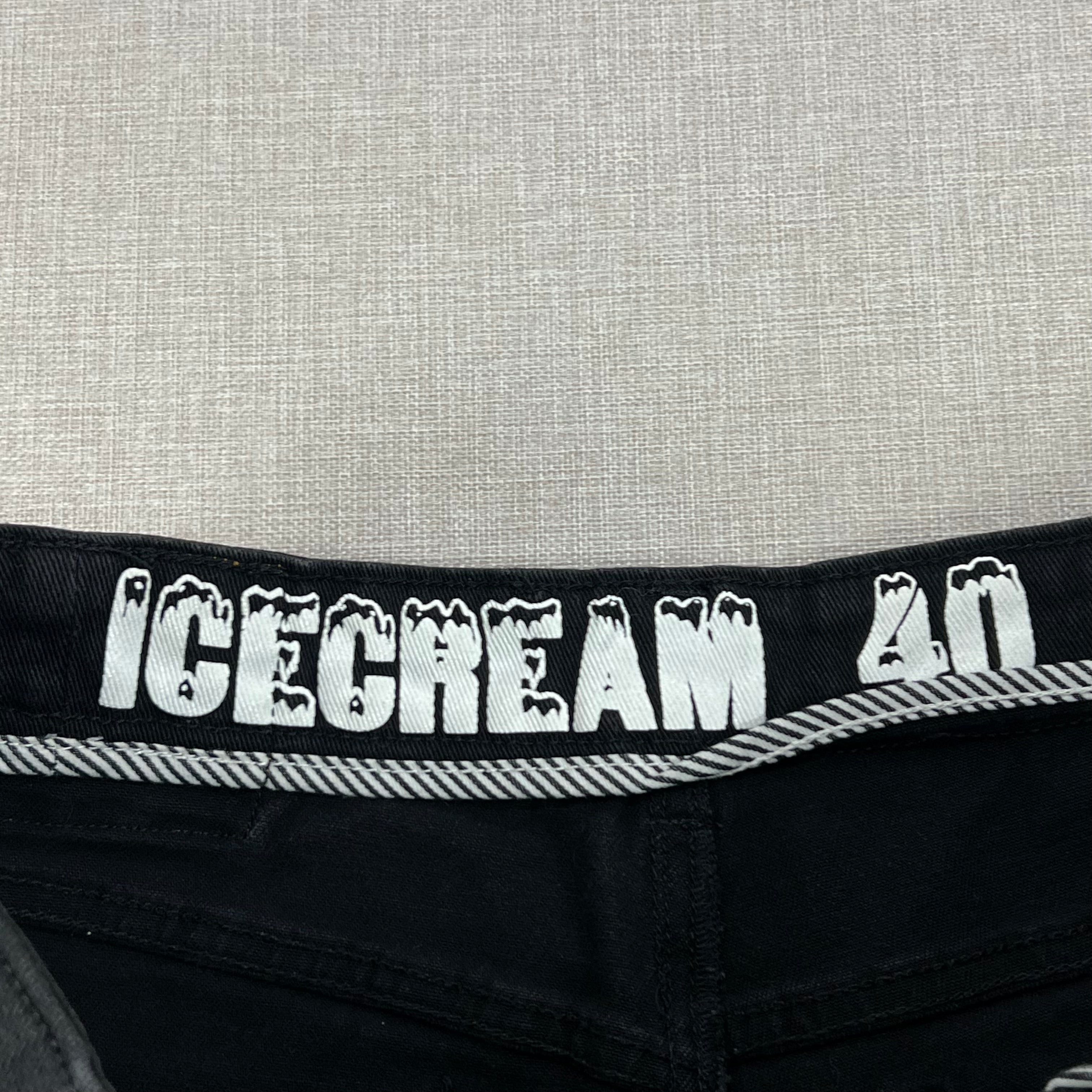 ICECREAM EMBROIDERED RUNNING DOG BLACK DENIM SHORT