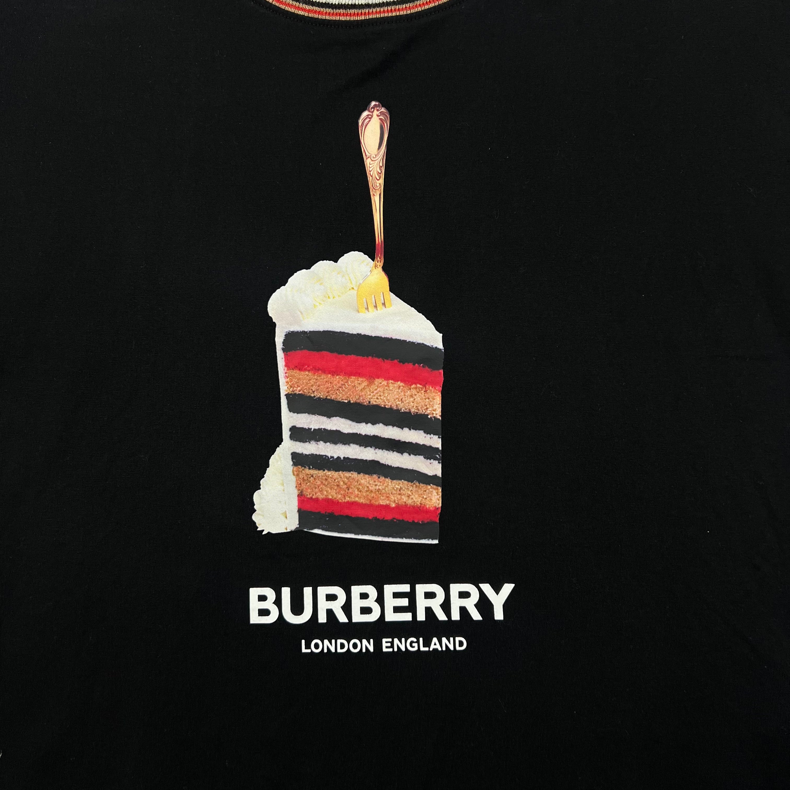 BURBERRY GRAPHIC CAKE TEE
