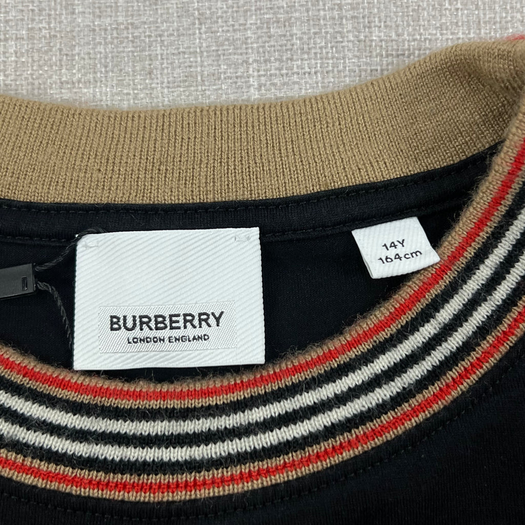 BURBERRY GRAPHIC CAKE TEE