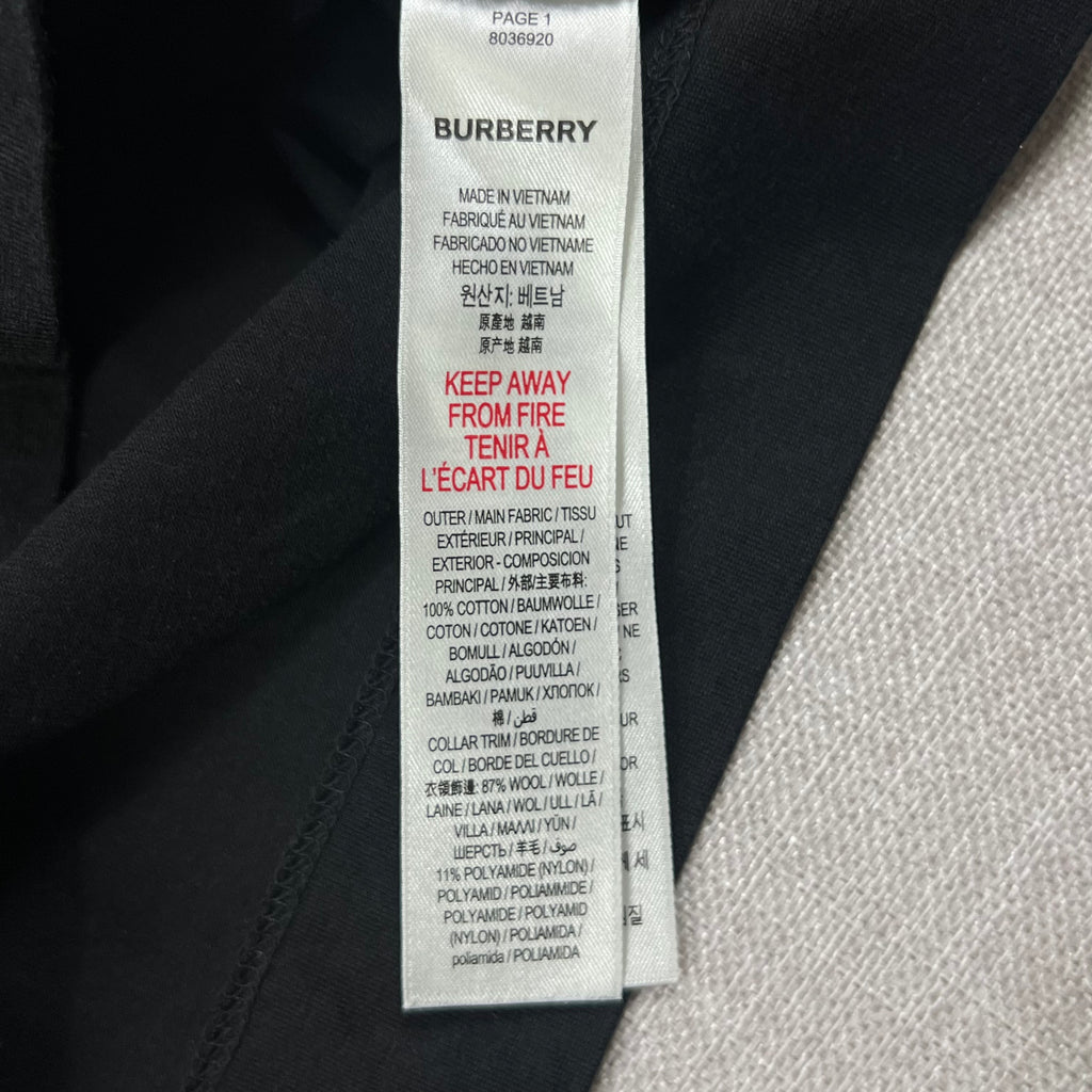 BURBERRY GRAPHIC CAKE TEE