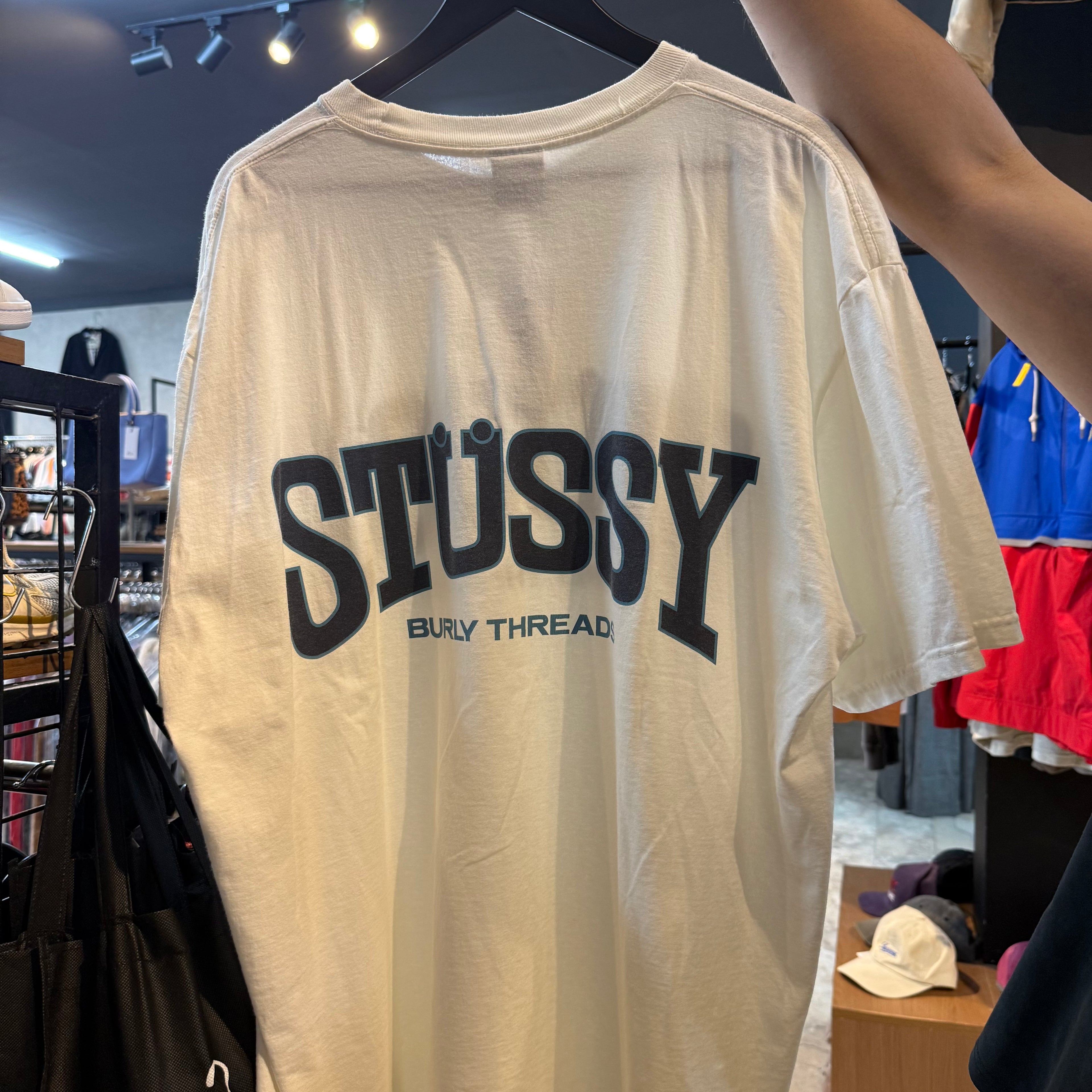 STUSSY BURLY THREADS TEE