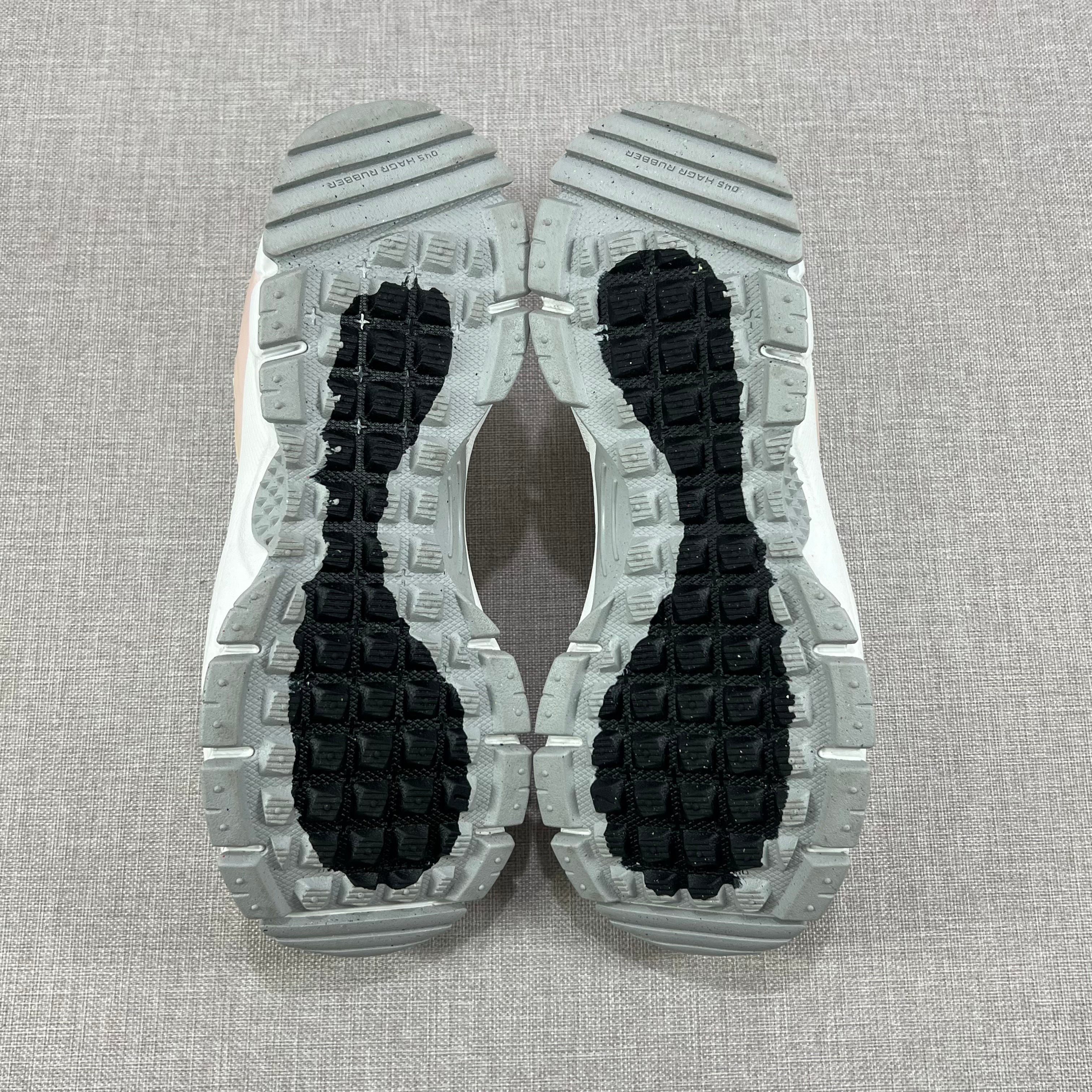 NIKE ZOOM VOMERO ROAM WHITE SUMMIT PHANTOM