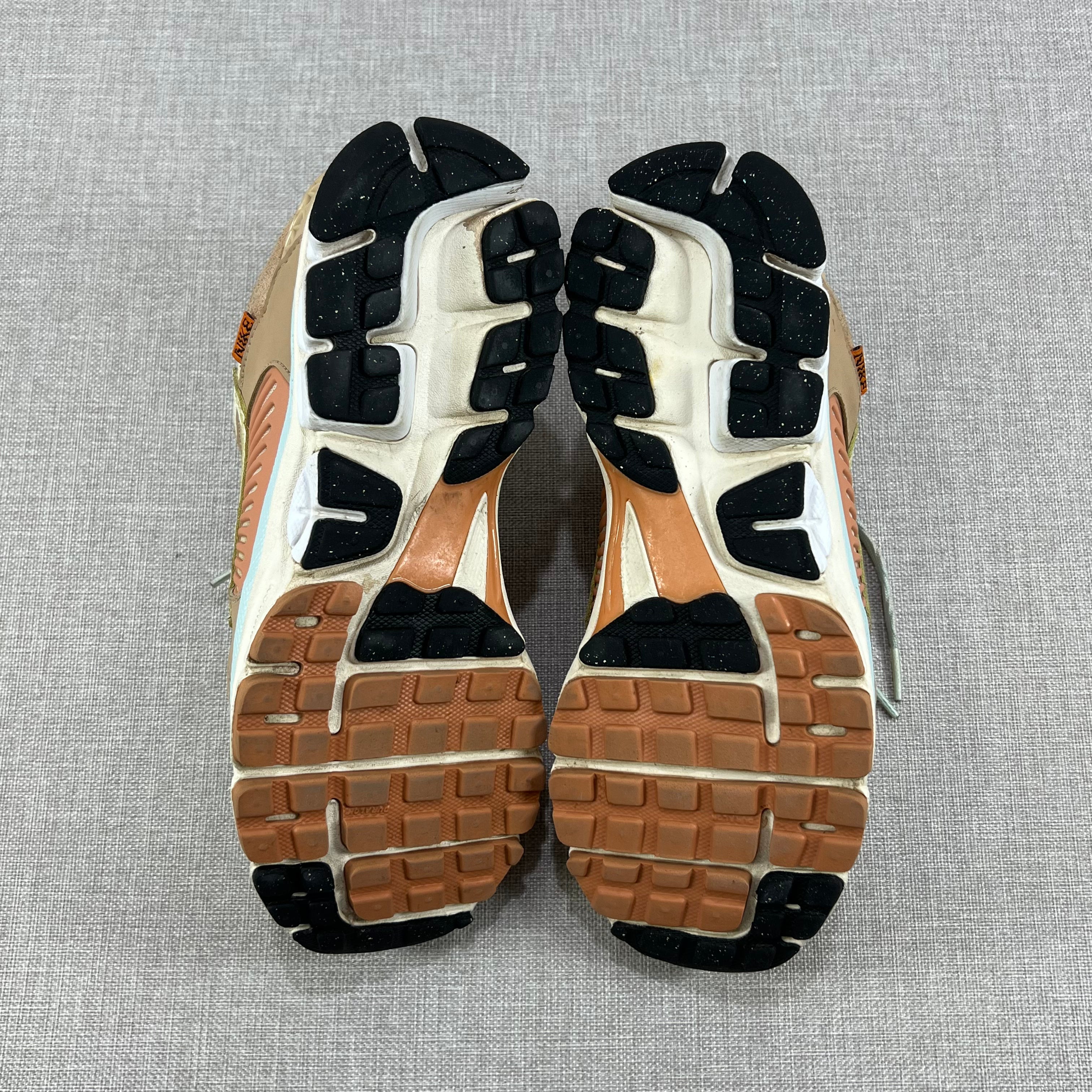 NIKE ZOOM VOMERO 5 "HAVE A NIKE DAY"