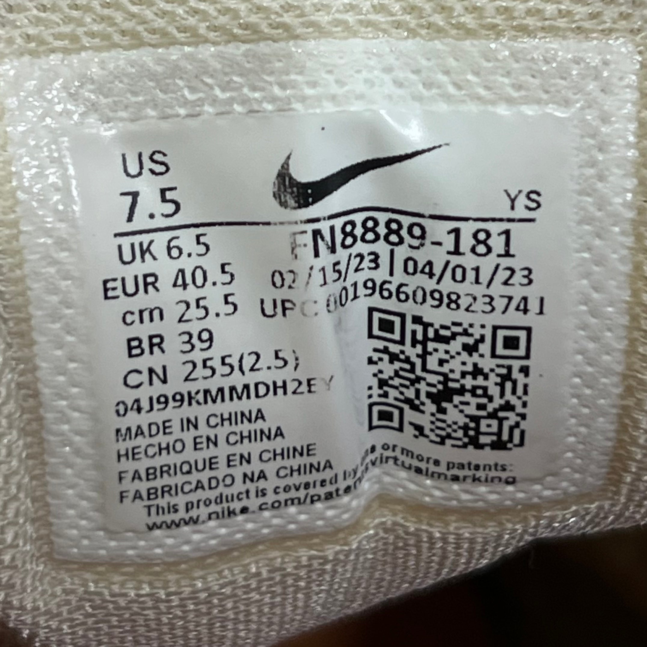 NIKE ZOOM VOMERO 5 "HAVE A NIKE DAY"