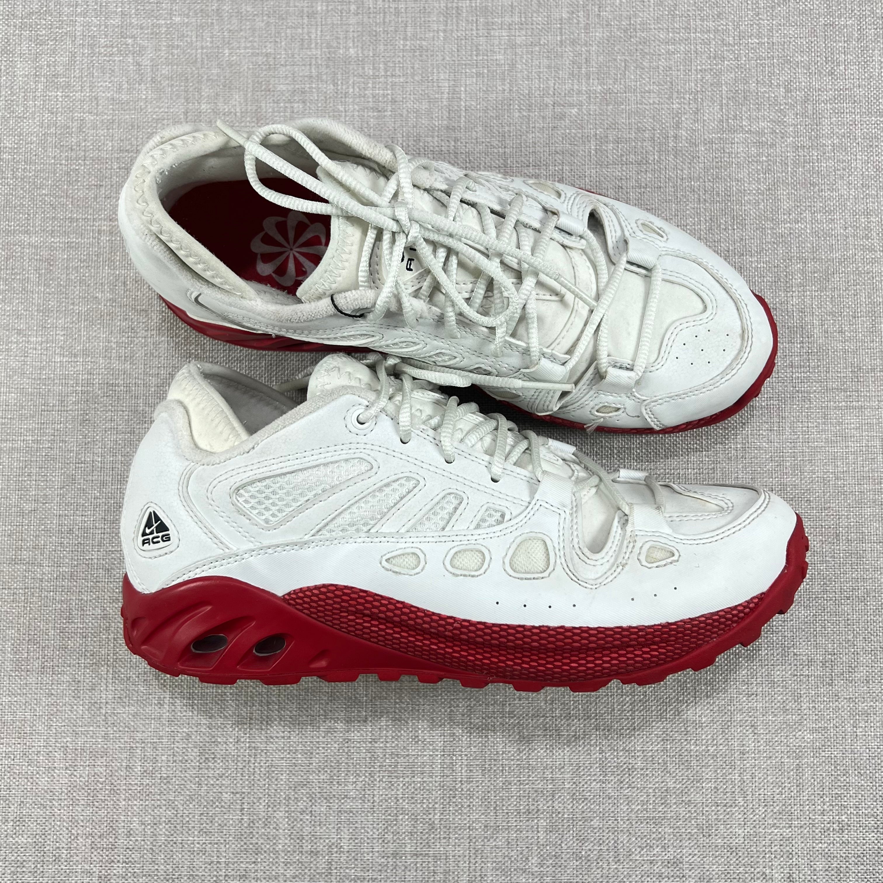 NIKE ACG AIR EXPLORAID "UMIVERSITY RED"
