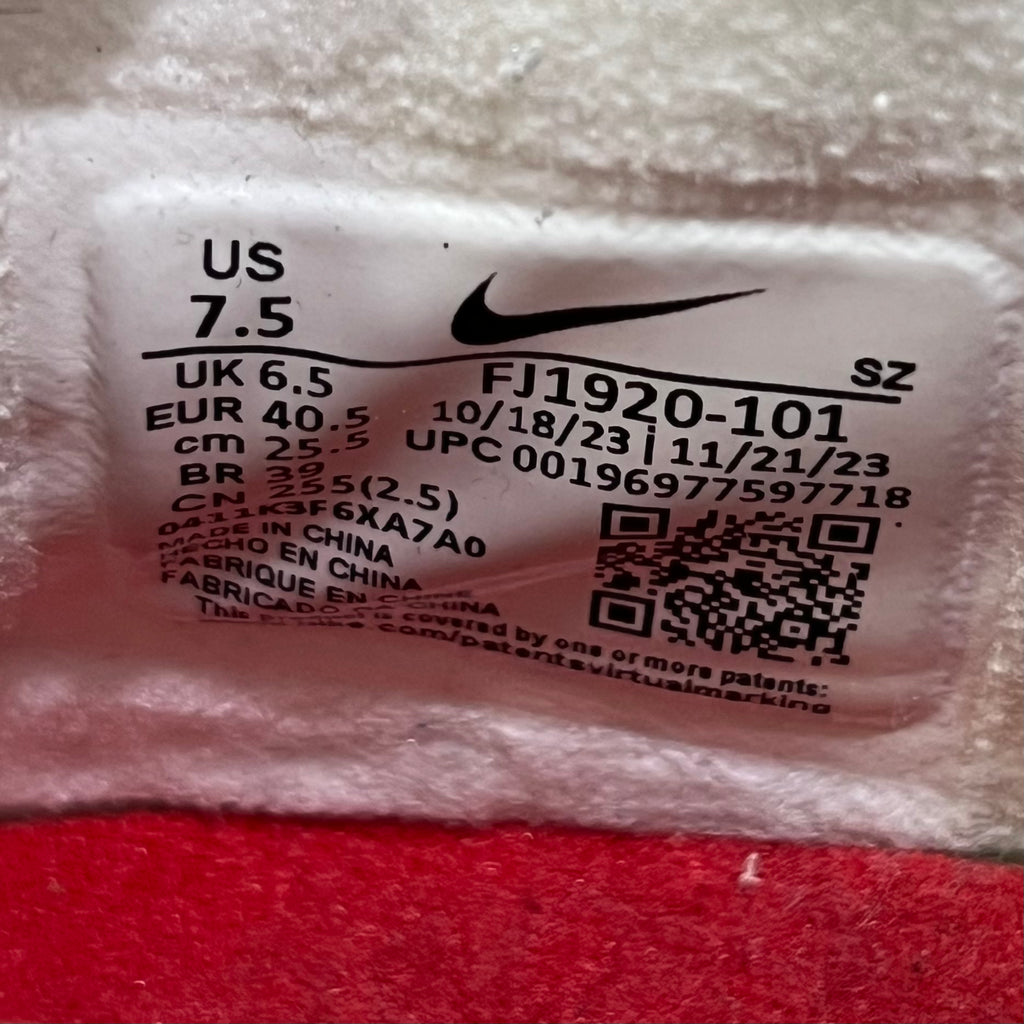 NIKE ACG AIR EXPLORAID "UMIVERSITY RED"
