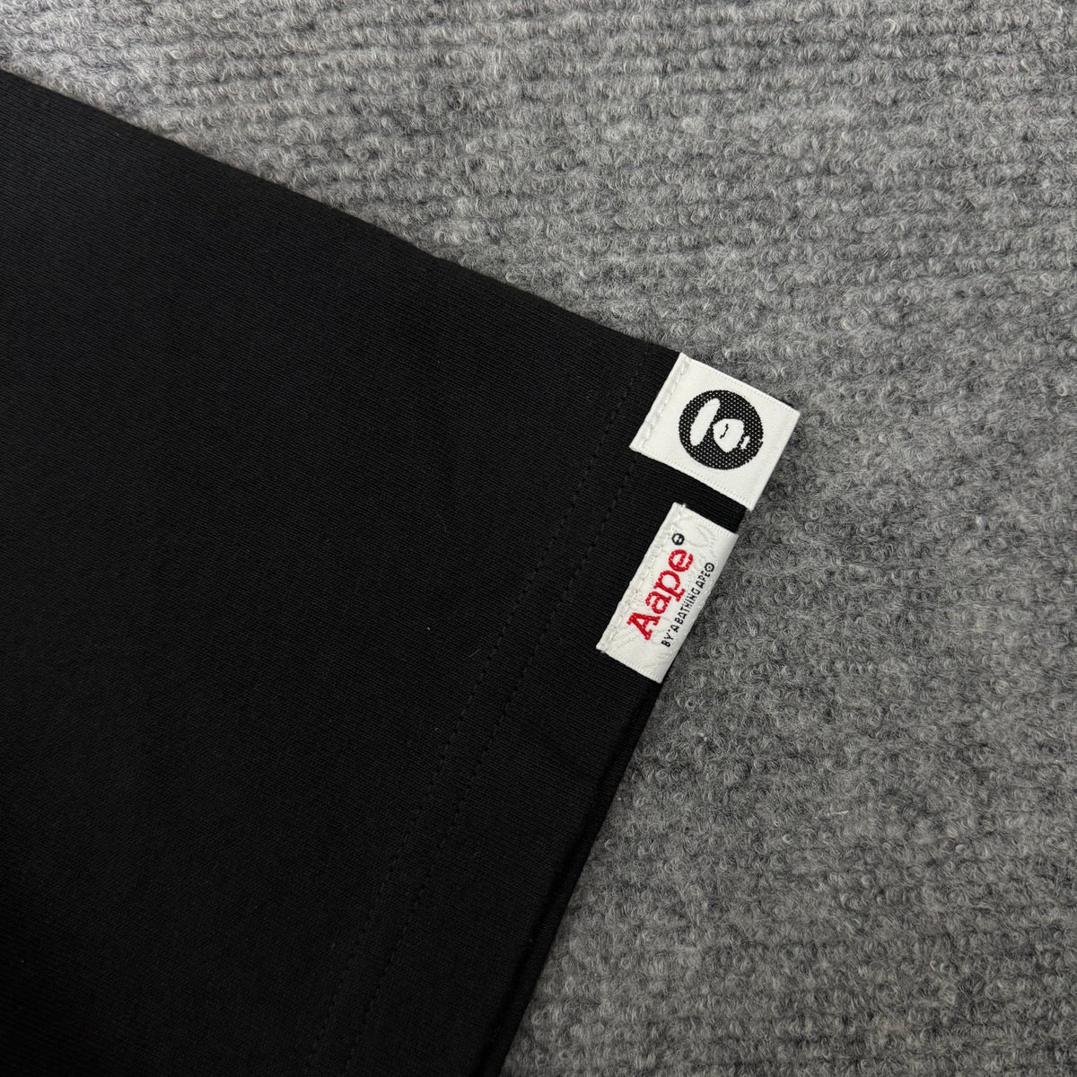 AAPE UNIVERSE TEE