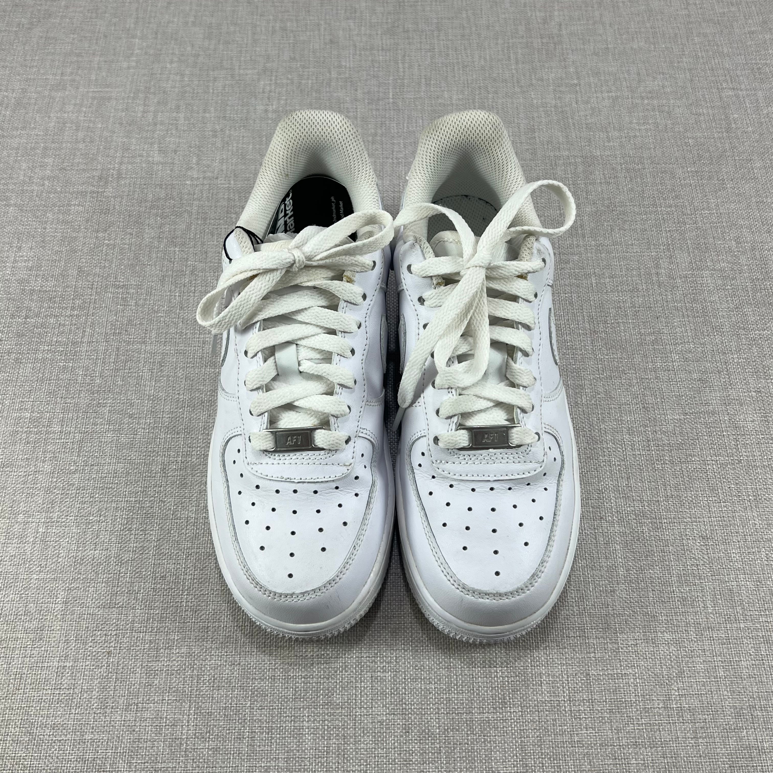 NIKE AIR FORCE 1 LOW TRIPLE WHITE