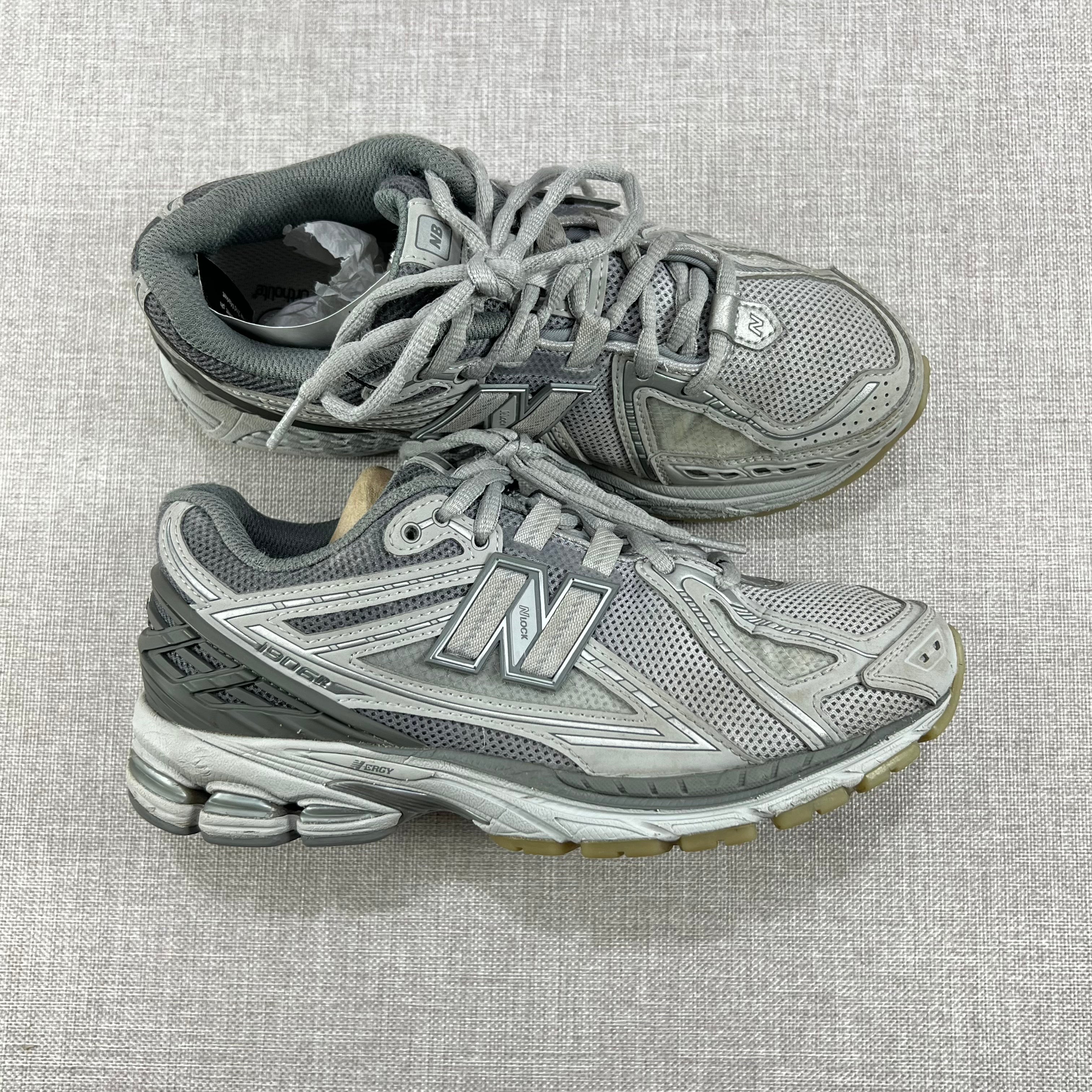 NEW BALANCE 1906R "MOON ROCK"