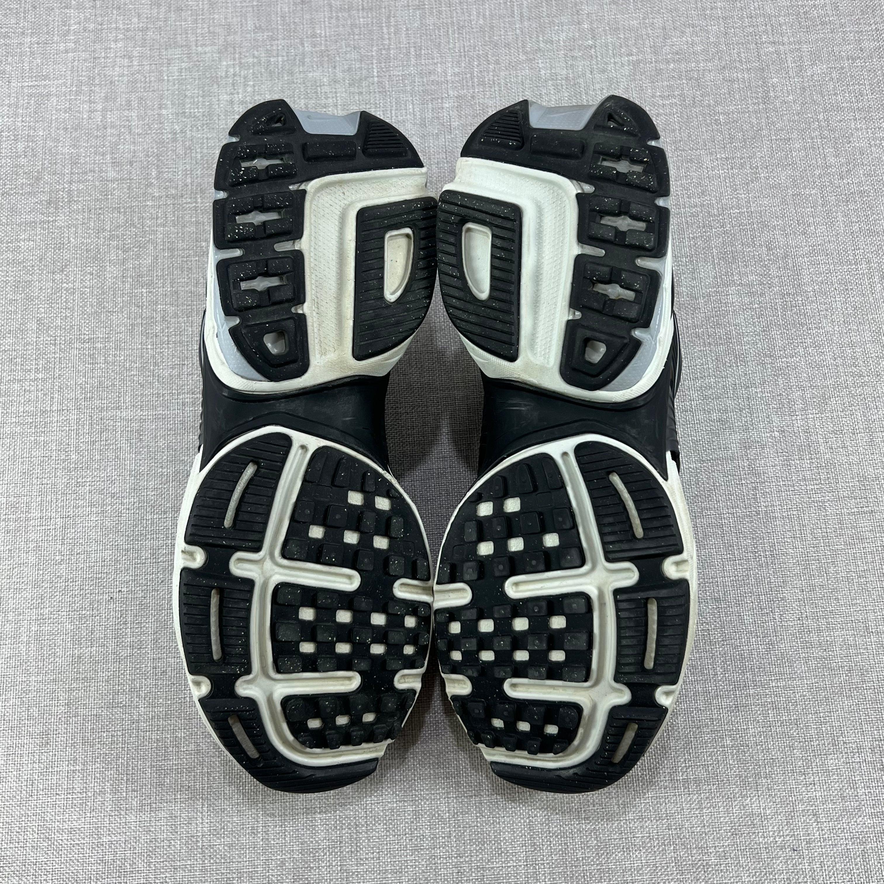 NIKE V2K RUN "OBSIDIAN"