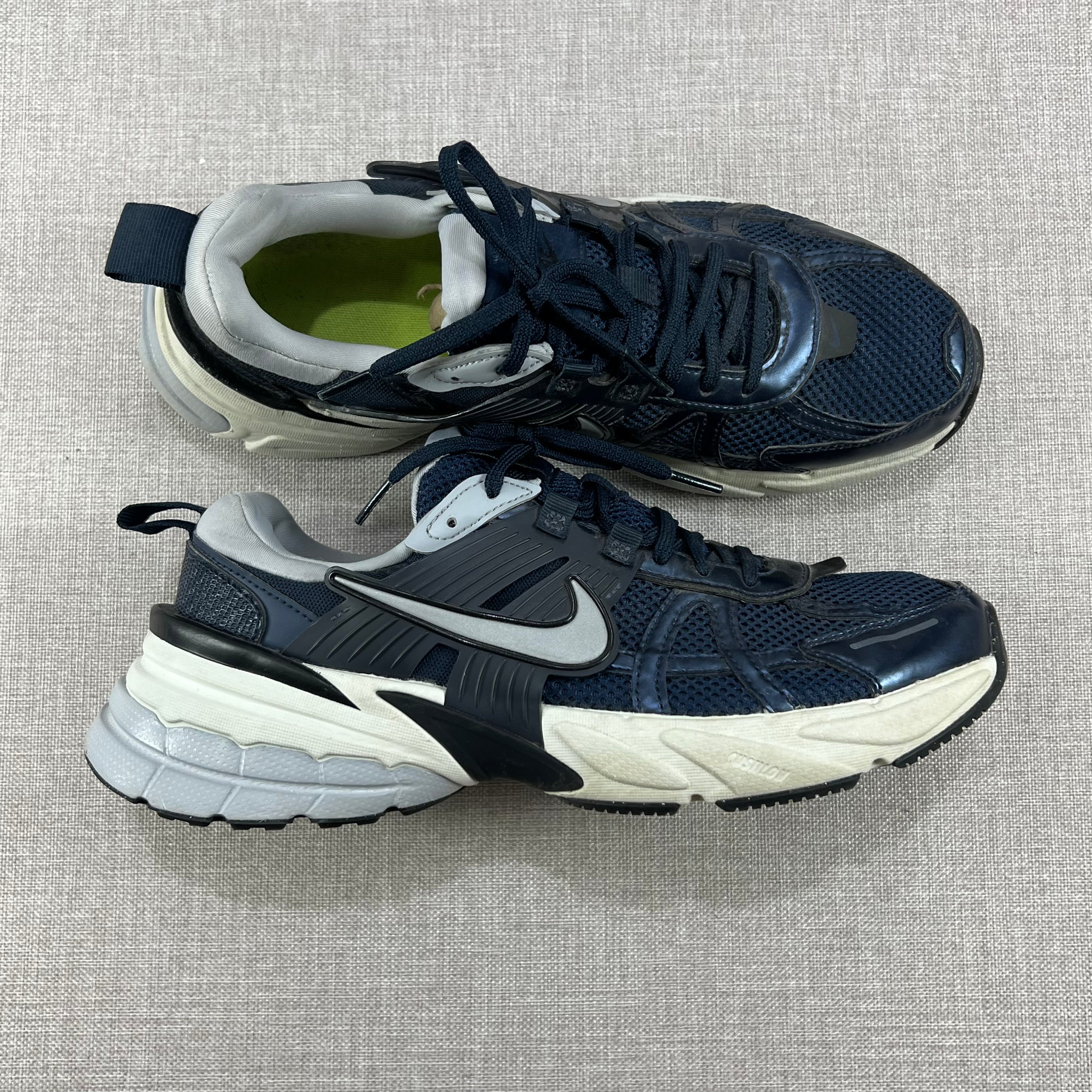 NIKE V2K RUN "OBSIDIAN"