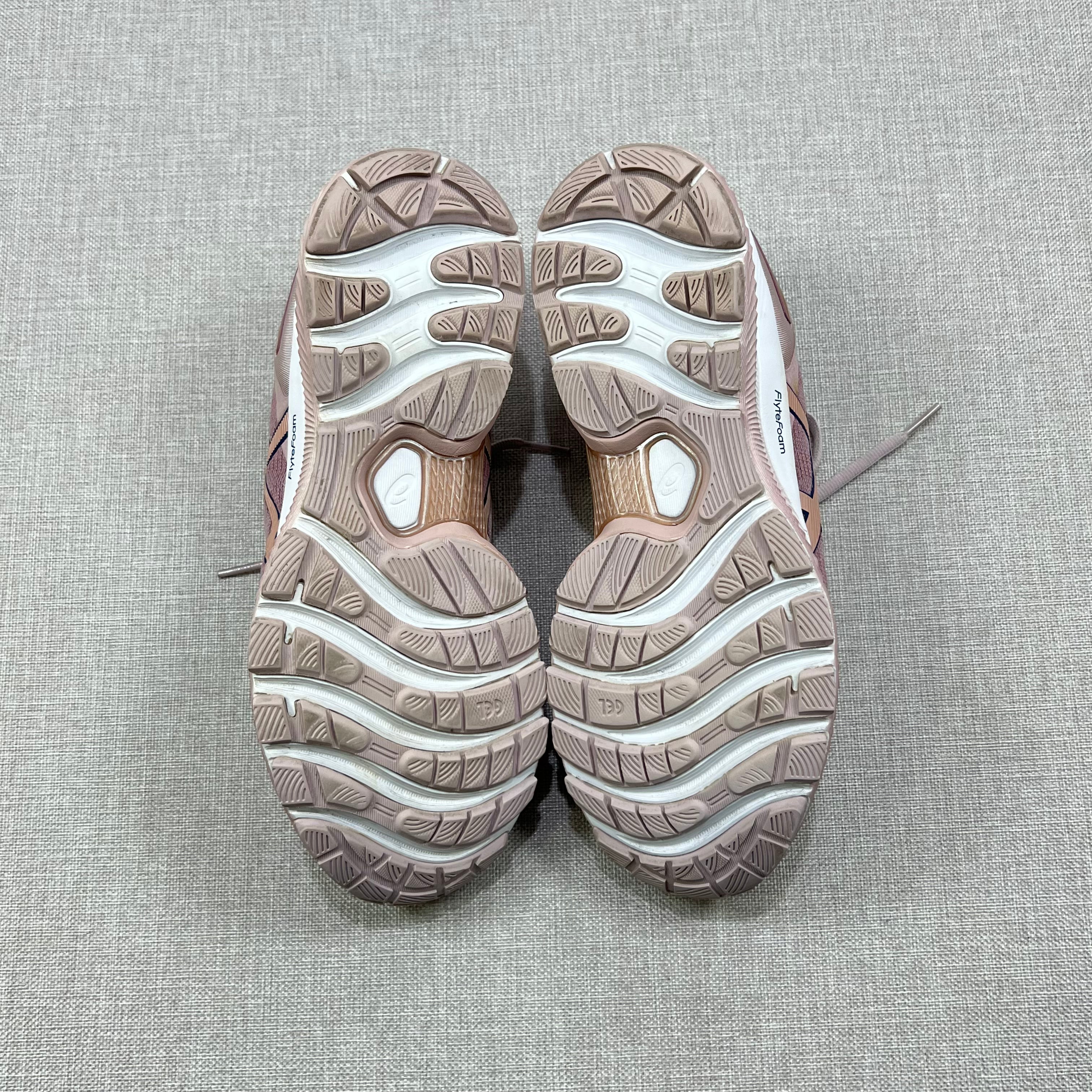 ASICS GEL-NIMBUS 22