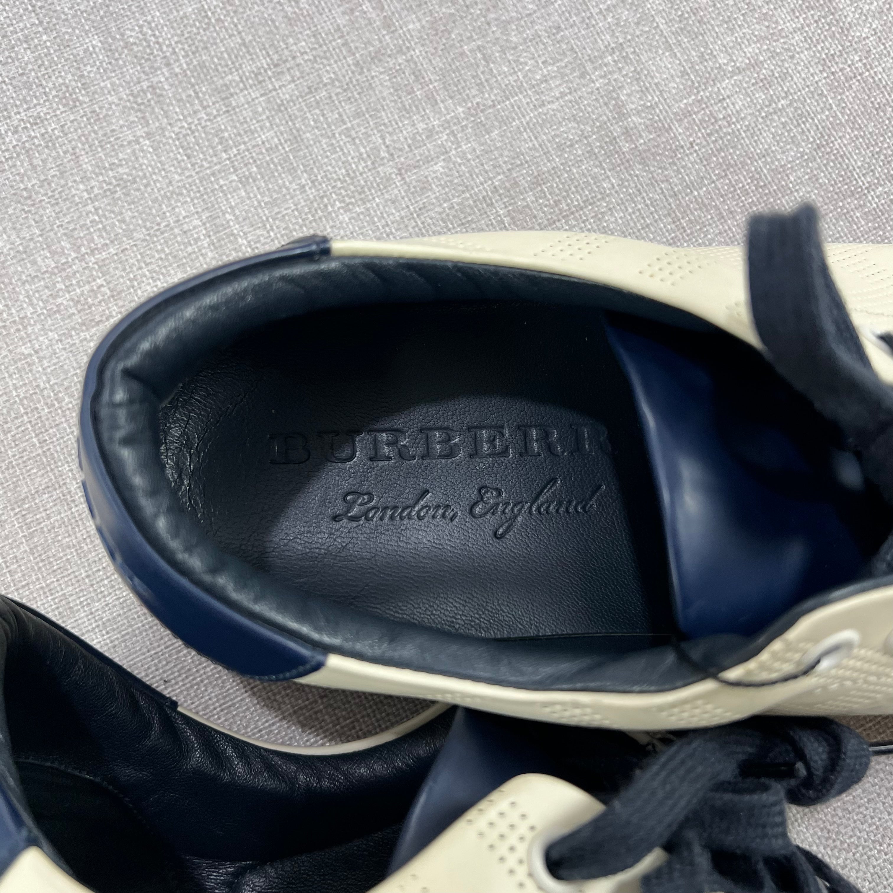 BURBERRY COLORBLOCK LEATHER