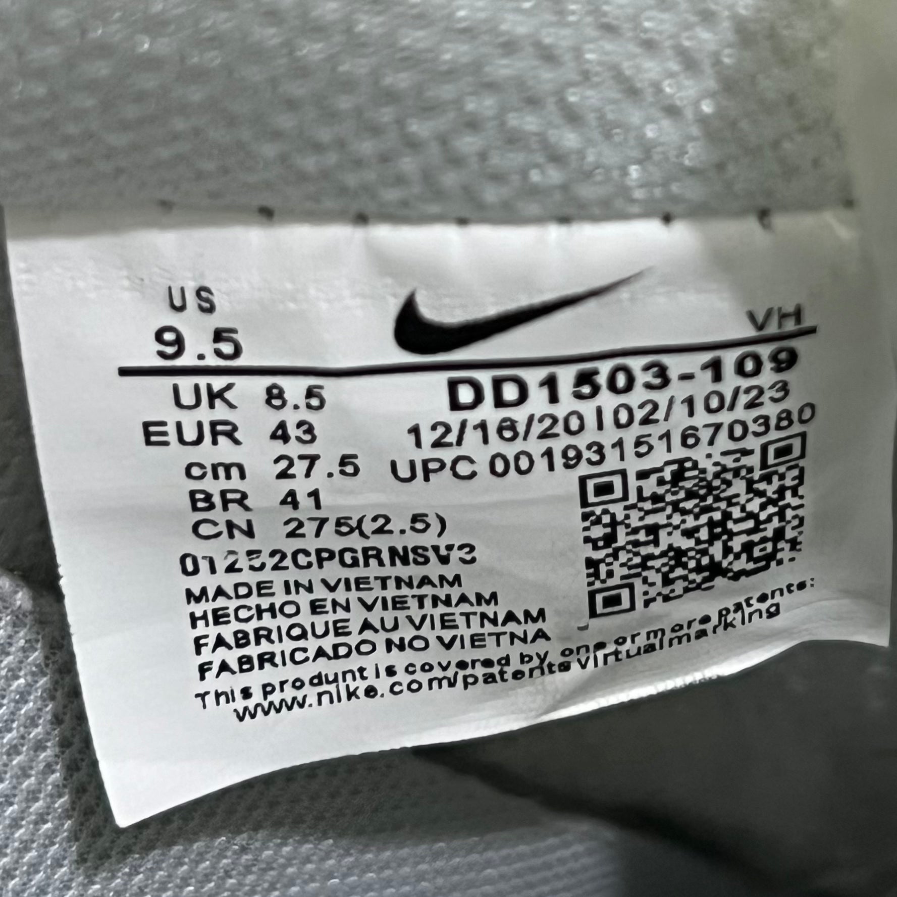 NIKE DUNK LOW "TRIPPLE WHITE"