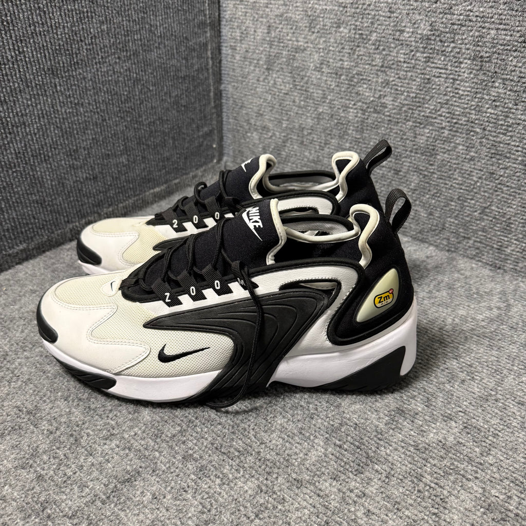 NIKE ZOOM 2K