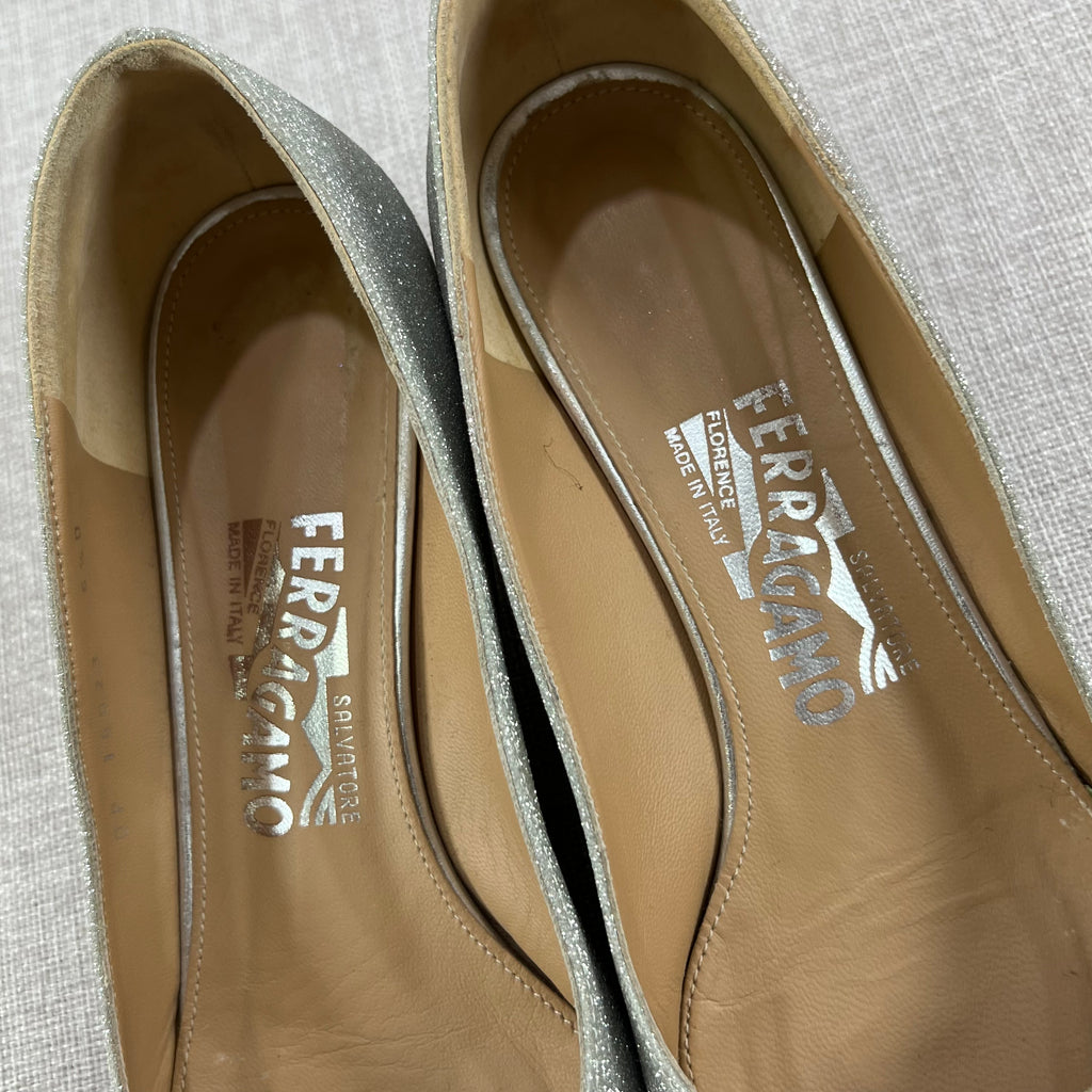 SALVATORE FERRAGAMO VARA PUMPS