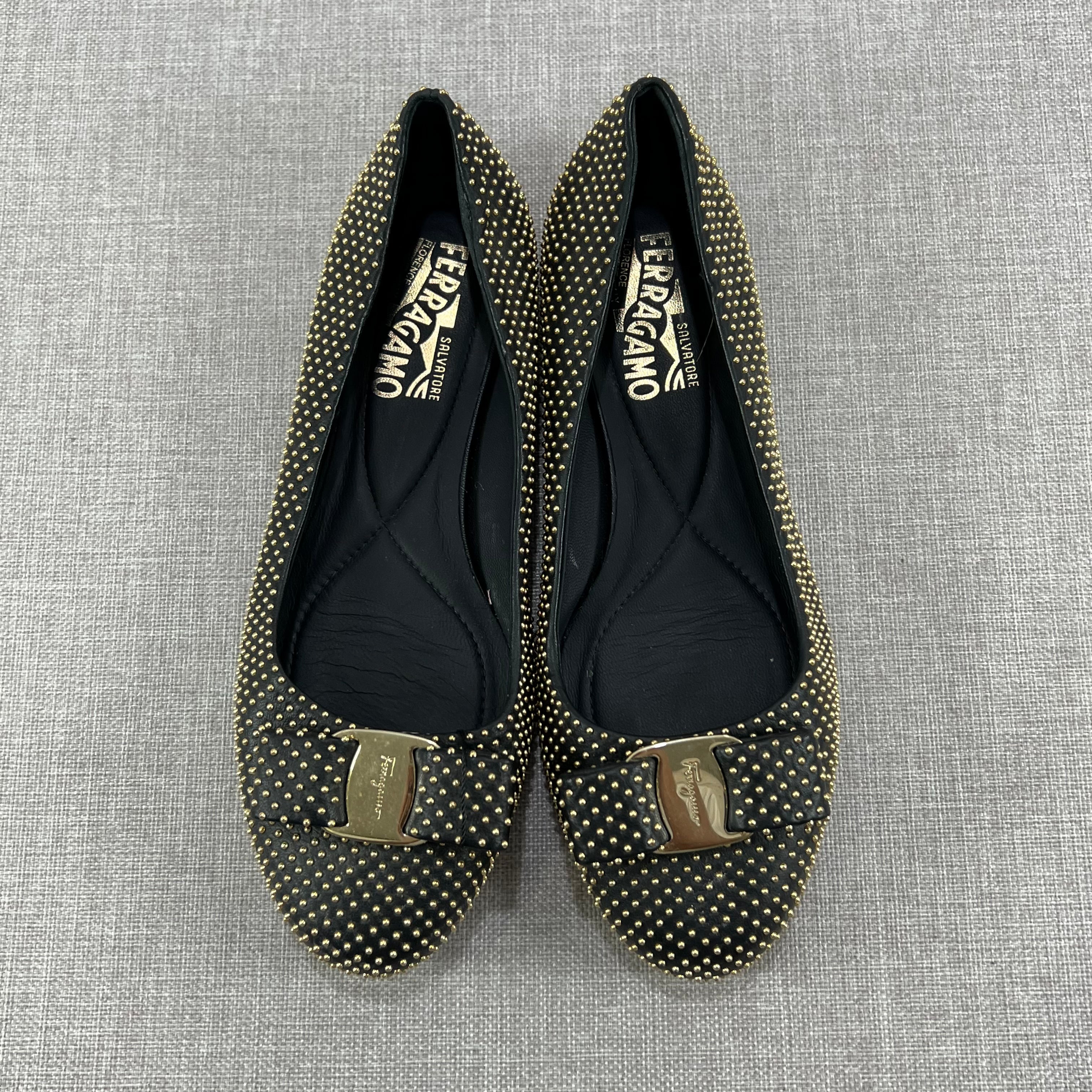 SALVATORE FERRAGAMO VARA SUEDE BALLET FLATS