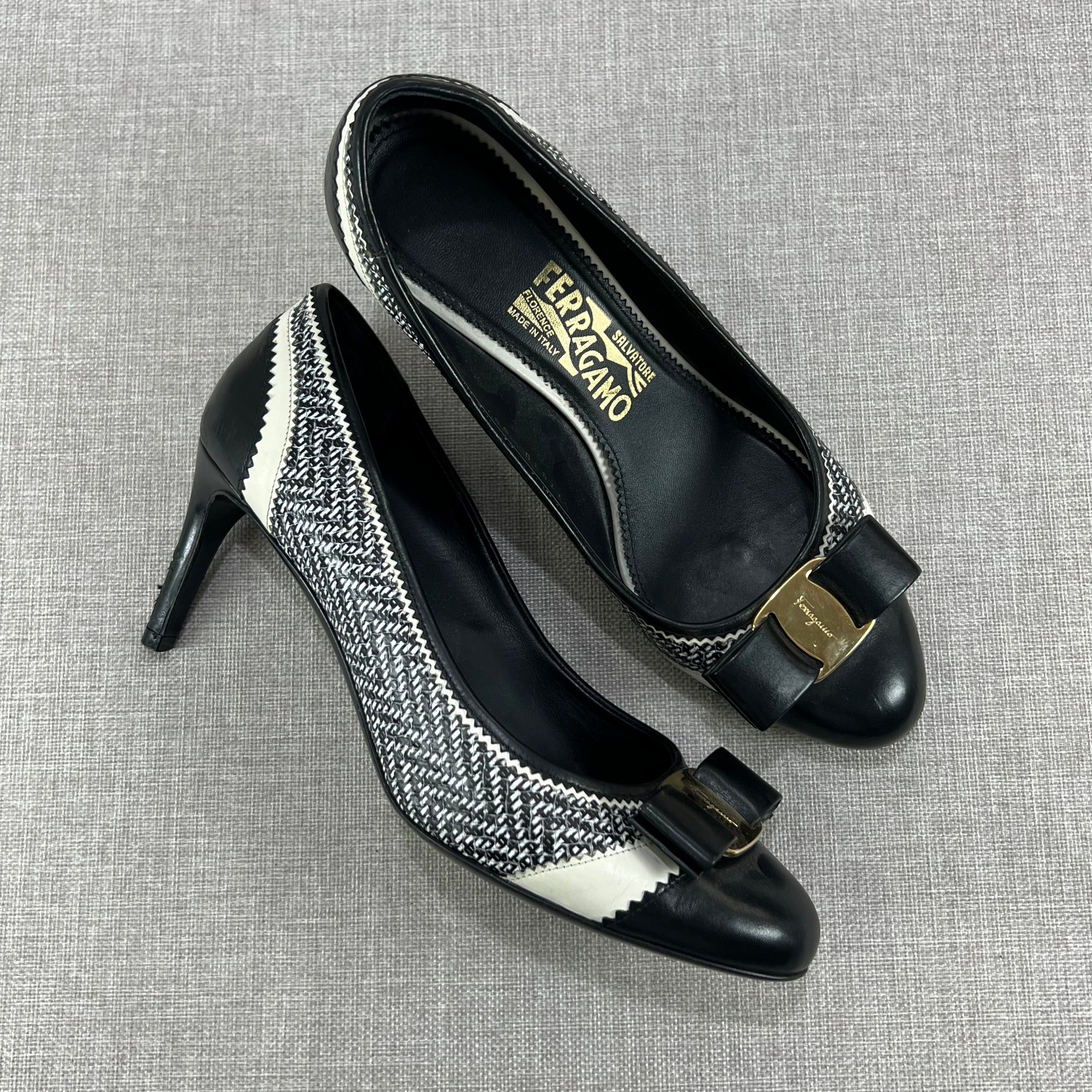 SALVATORE FERRAGAMO ELOISA PUMPS