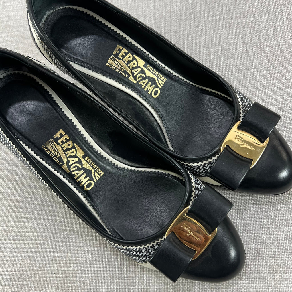 SALVATORE FERRAGAMO ELOISA PUMPS