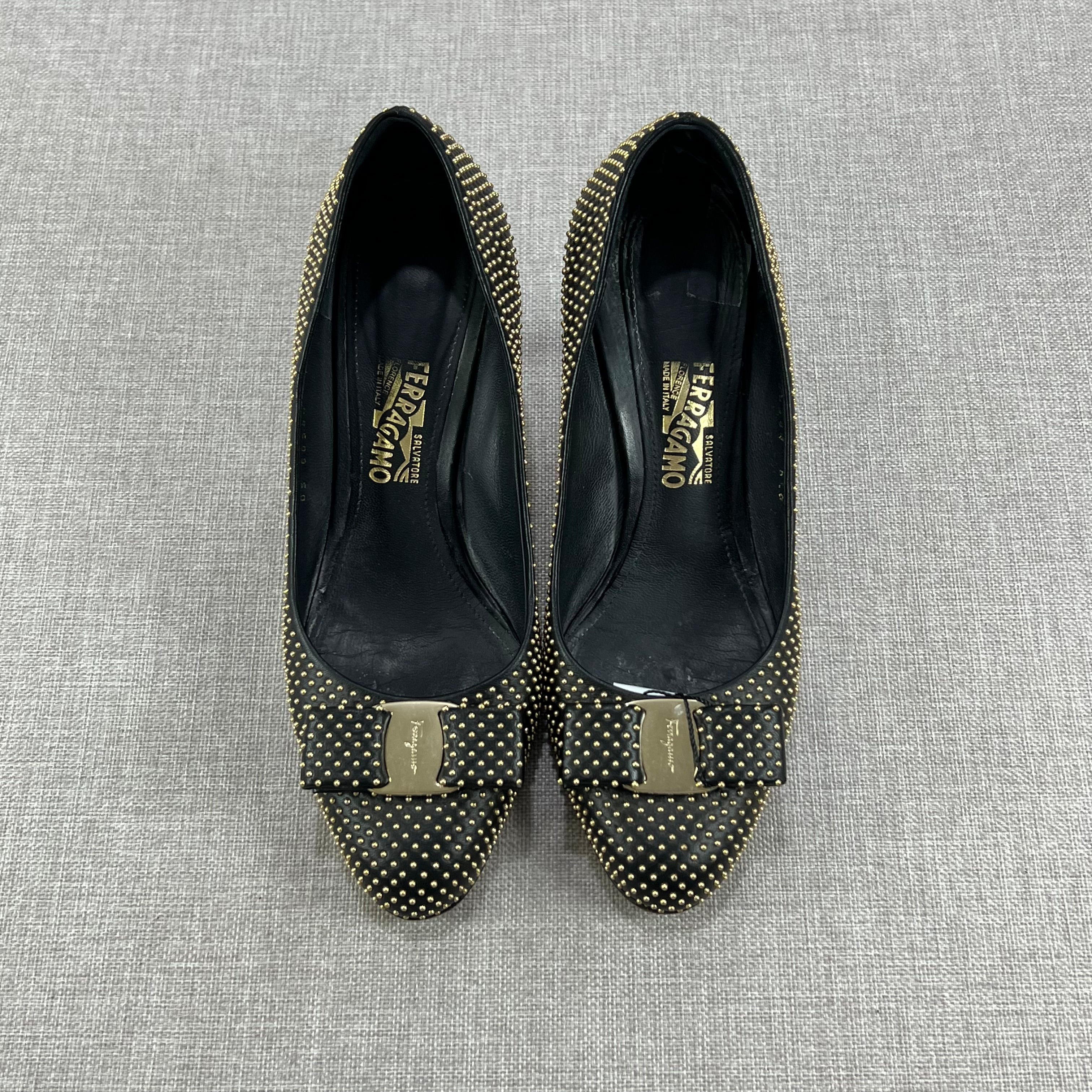 SALVATORE FERRAGAMO PUMPS