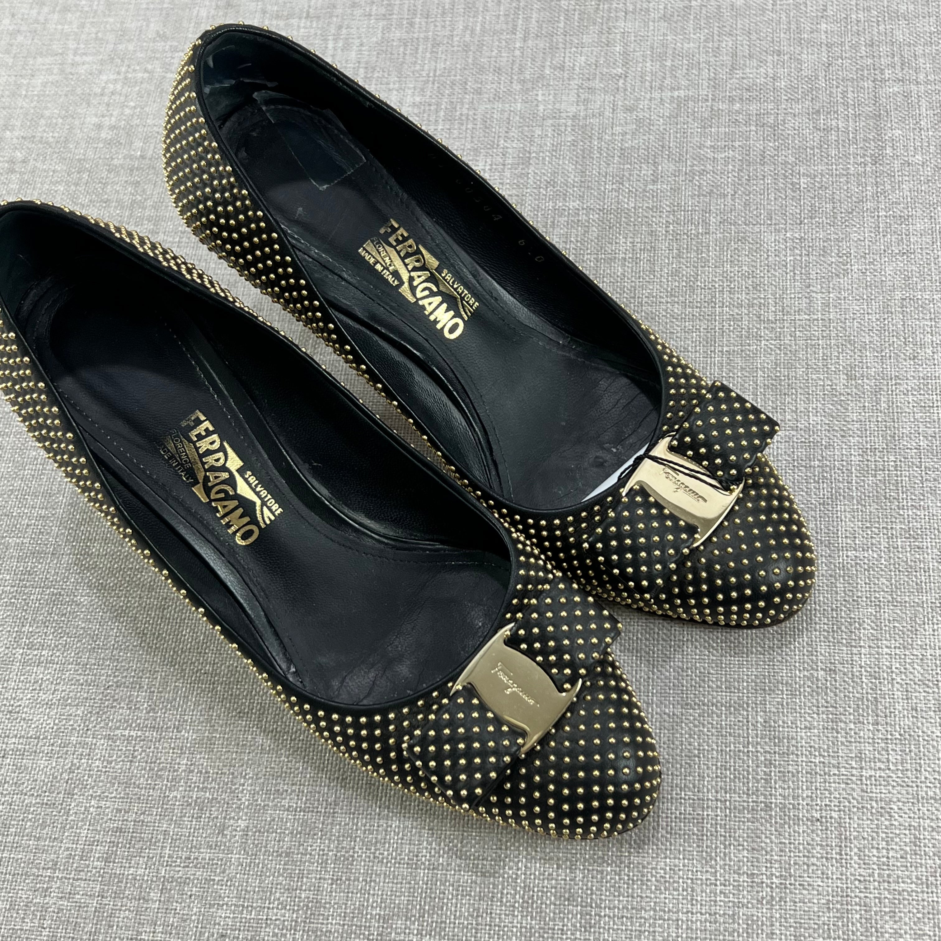 SALVATORE FERRAGAMO PUMPS