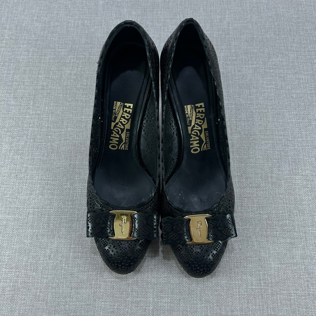 SALVATORE FERRAGAMO BLACK PERFORATED LEATHER PUMPS