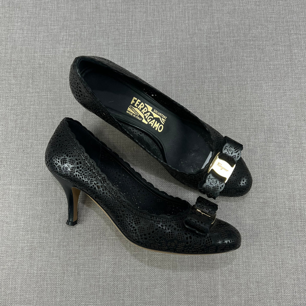 SALVATORE FERRAGAMO BLACK PERFORATED LEATHER PUMPS