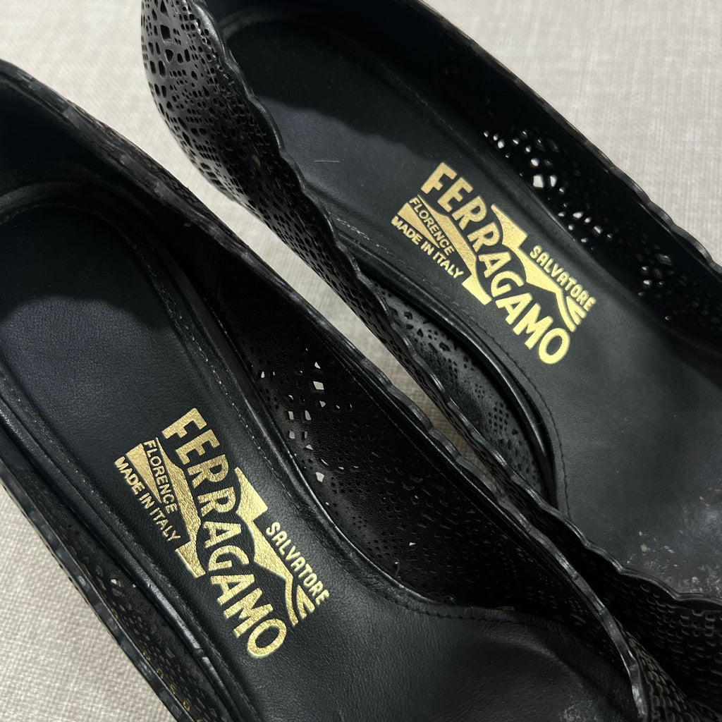 SALVATORE FERRAGAMO BLACK PERFORATED LEATHER PUMPS