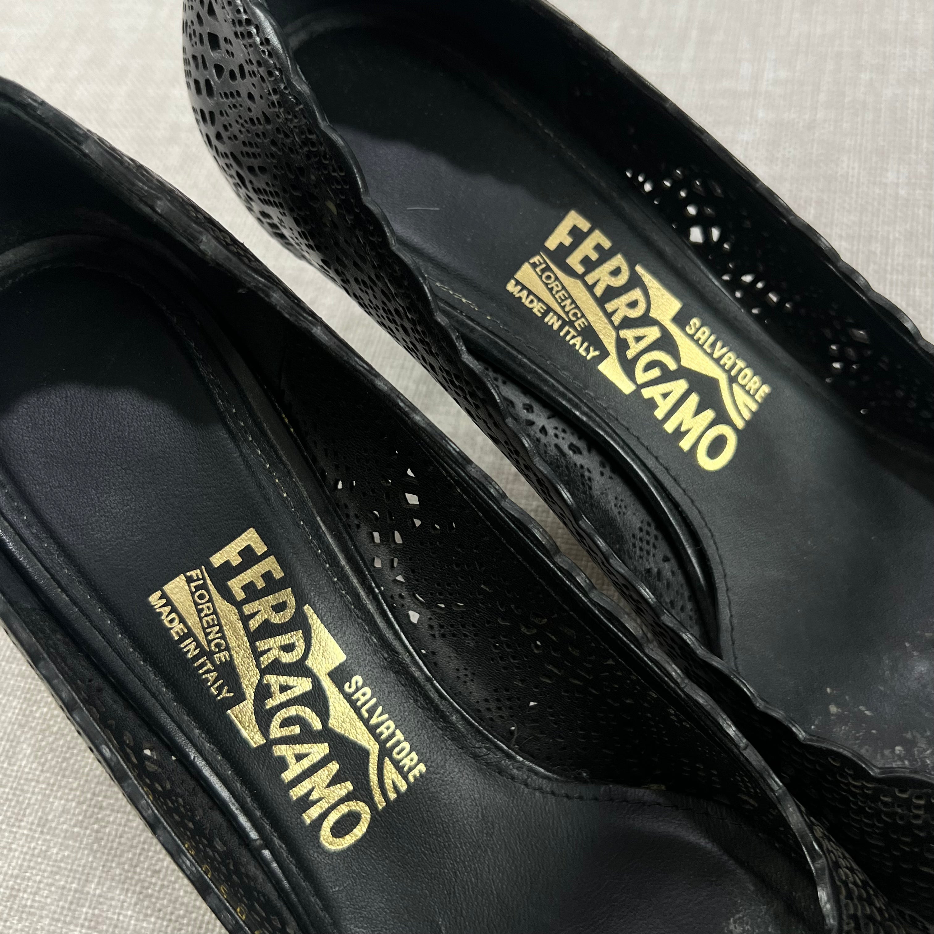SALVATORE FERRAGAMO BLACK PERFORATED LEATHER PUMPS