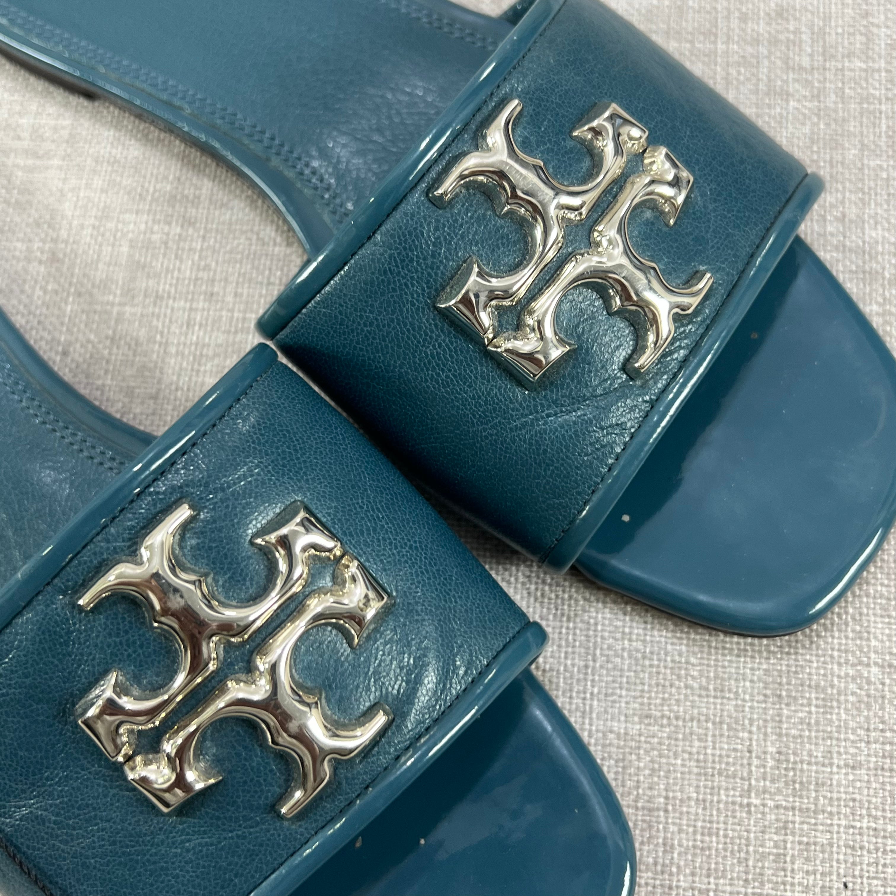 TORY BURCH ELEANOR SLIDES