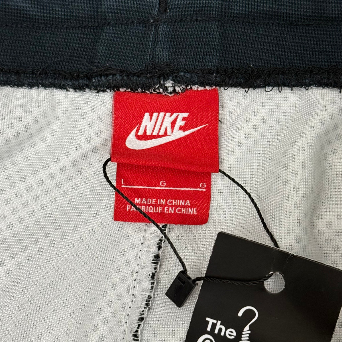 NIKE AIR PIVOT V3 MESH SHORT