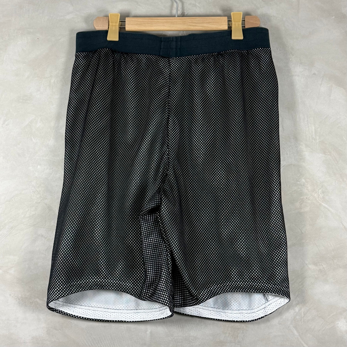 NIKE AIR PIVOT V3 MESH SHORT