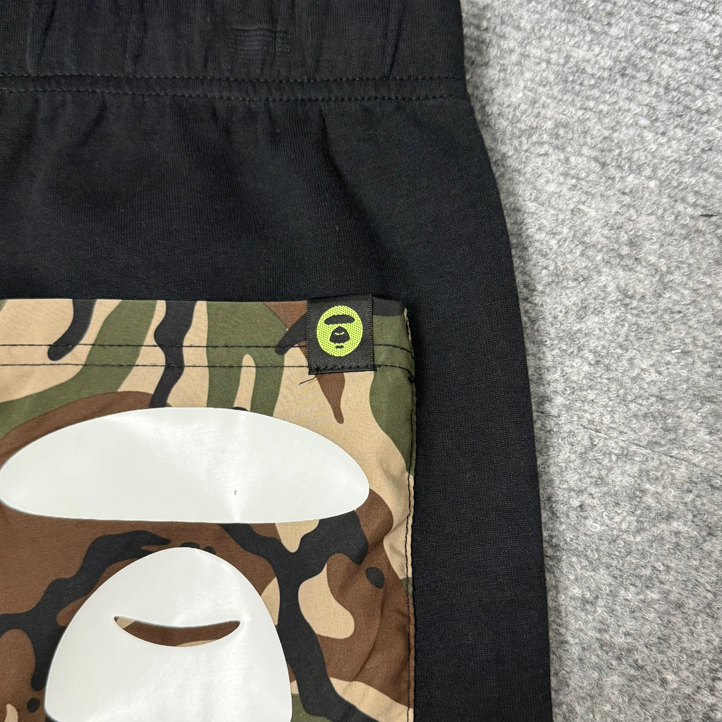 AAPE NOW Y2K CAMO SHORT