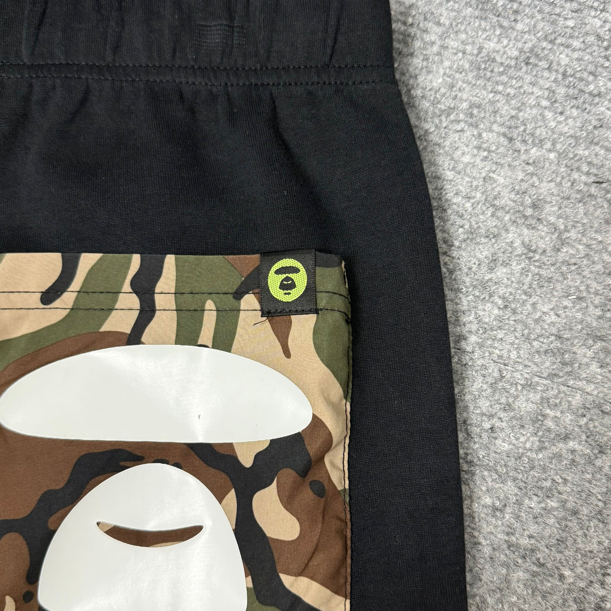 AAPE NOW Y2K CAMO SHORT