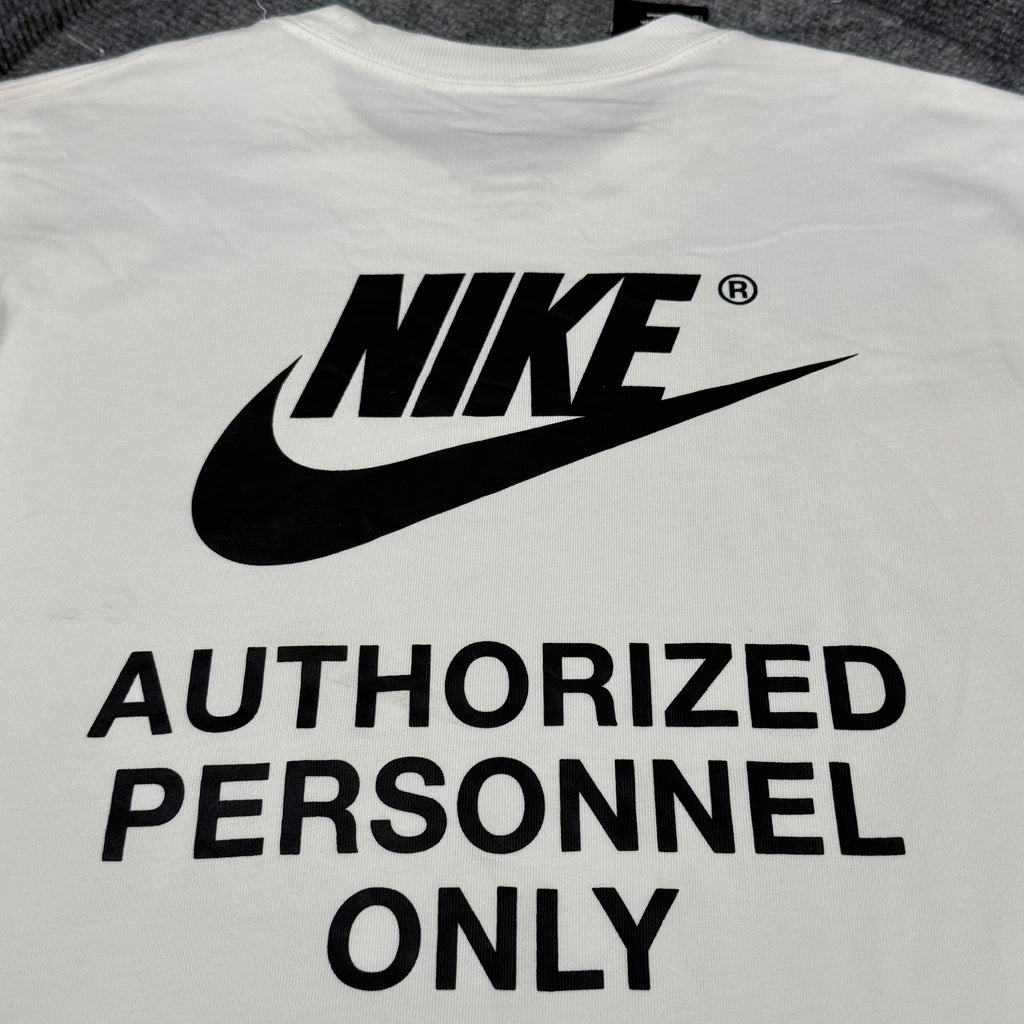 NIKE TEE