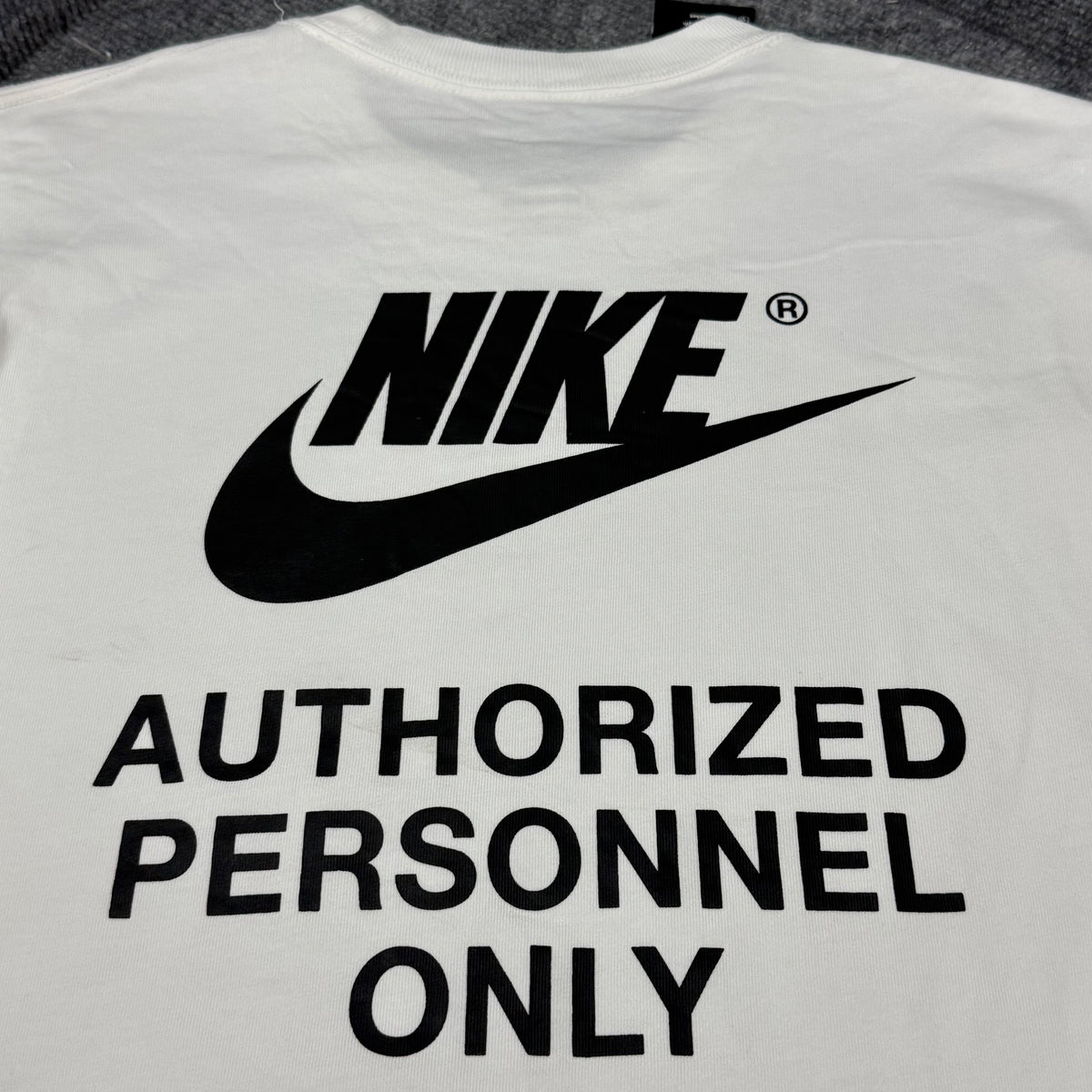 NIKE TEE