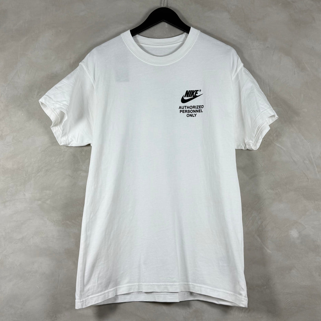 NIKE TEE