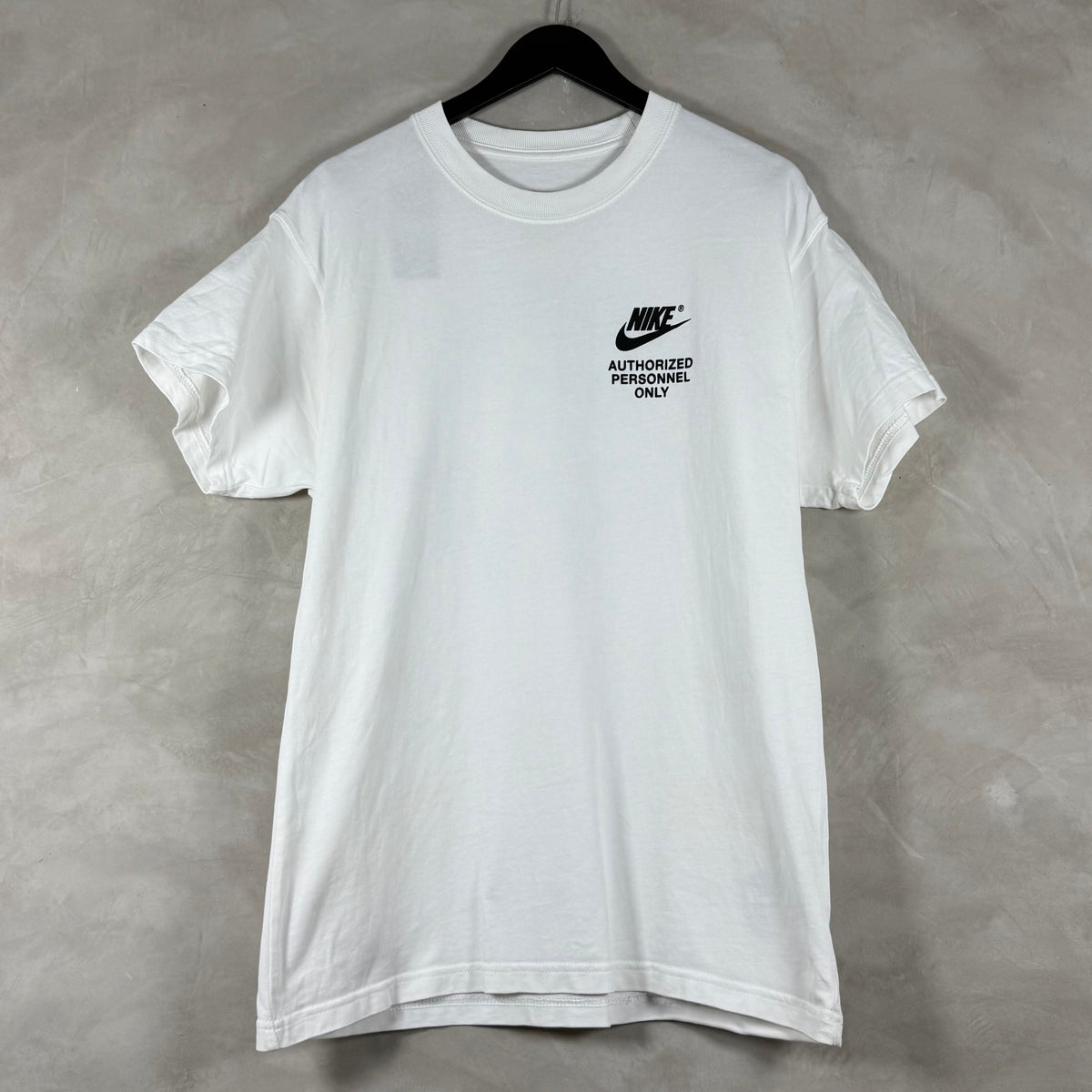 NIKE TEE