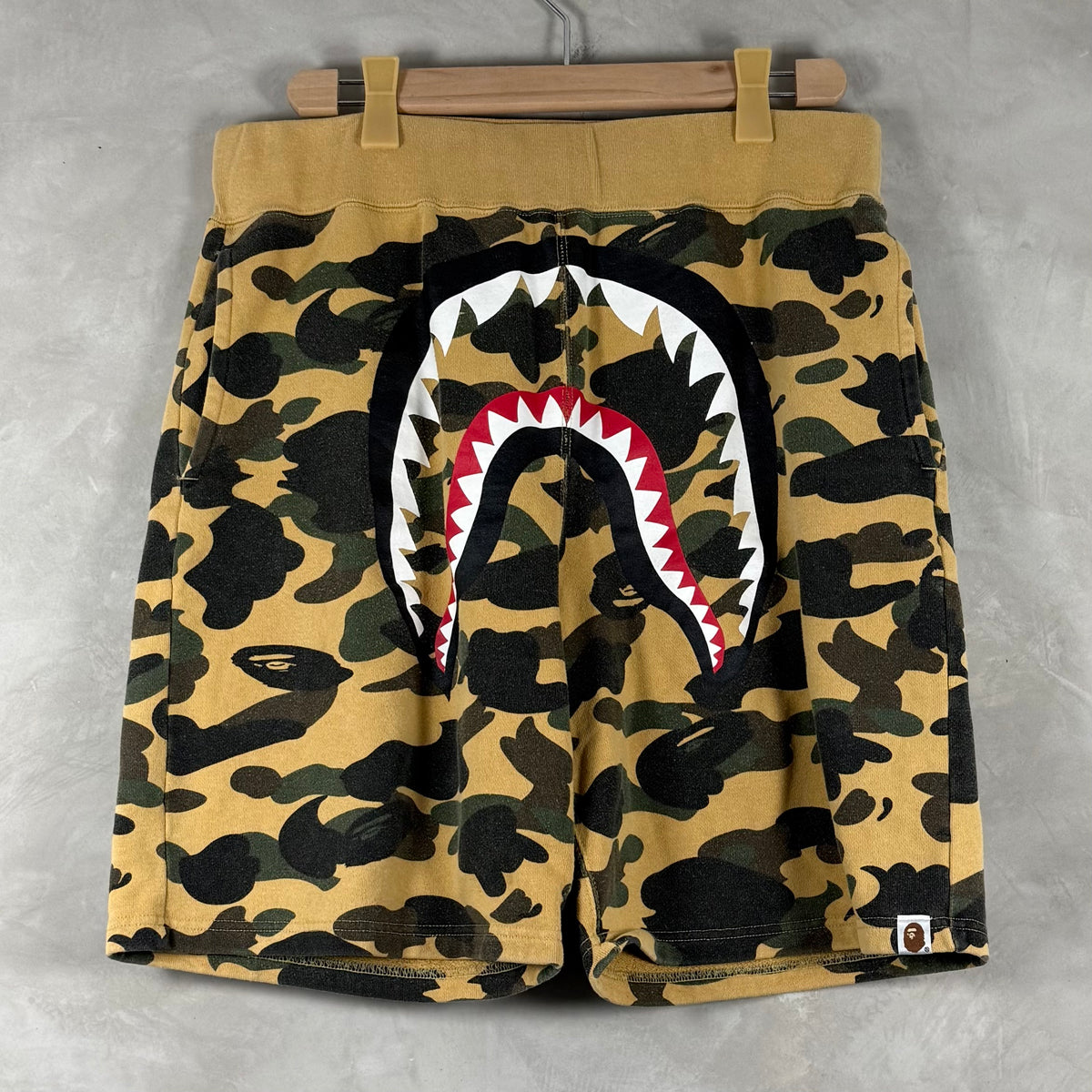 BAPE AOP SHORT